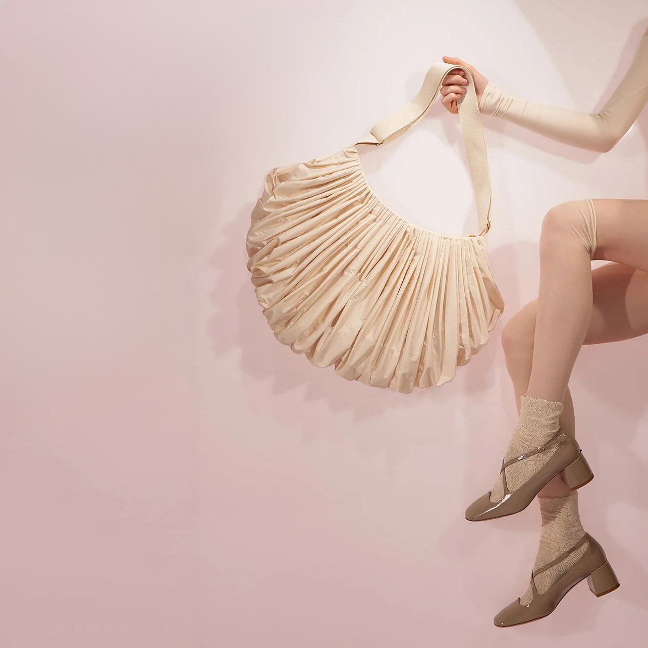 Women Beige'WHIPPED CREAM'Pleated Bag(35x25cm)