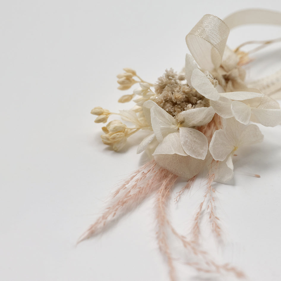 Pale Pink "Harnii" Hair Pin