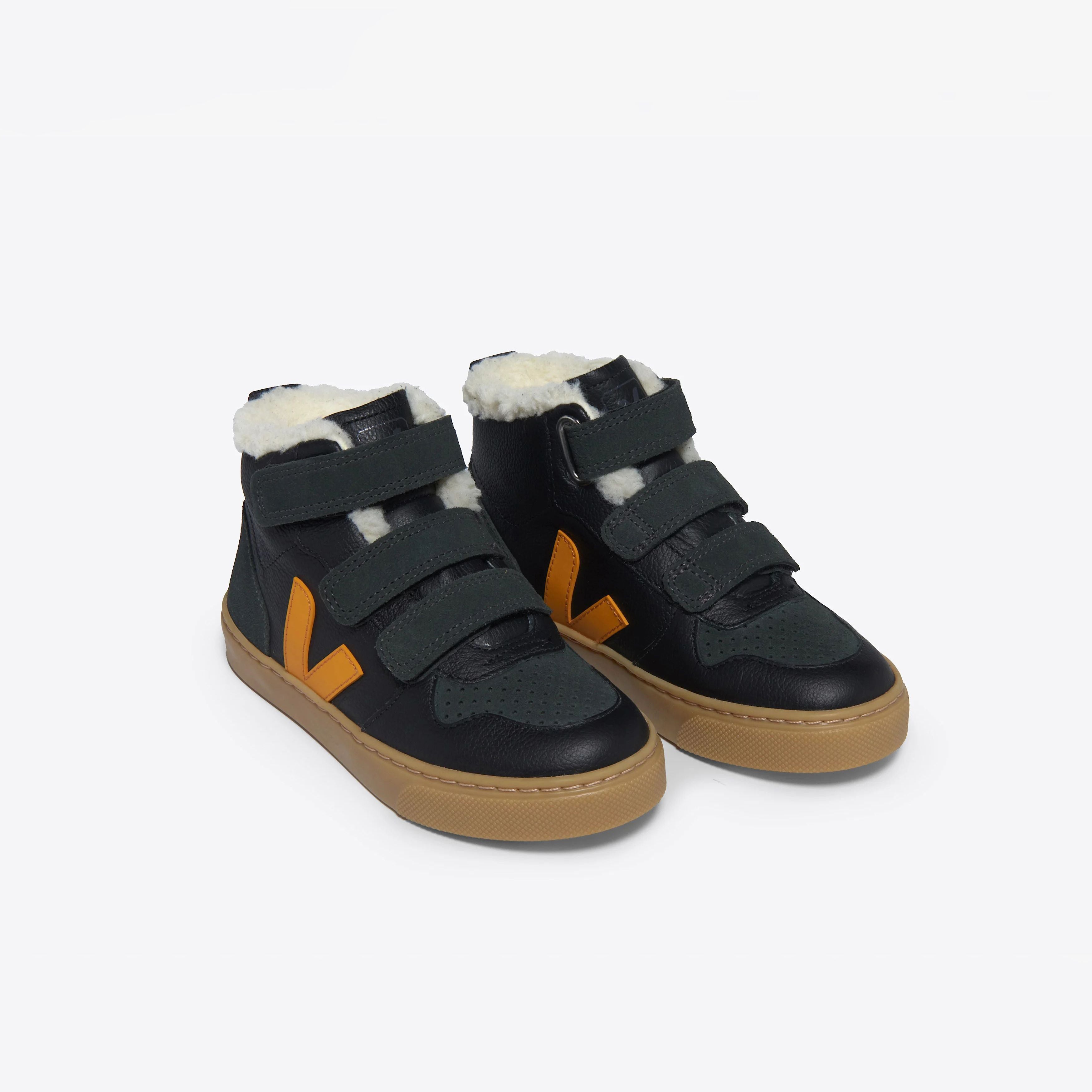 Boys & Girls Black"Small V-10 Mid"High-top Shoes