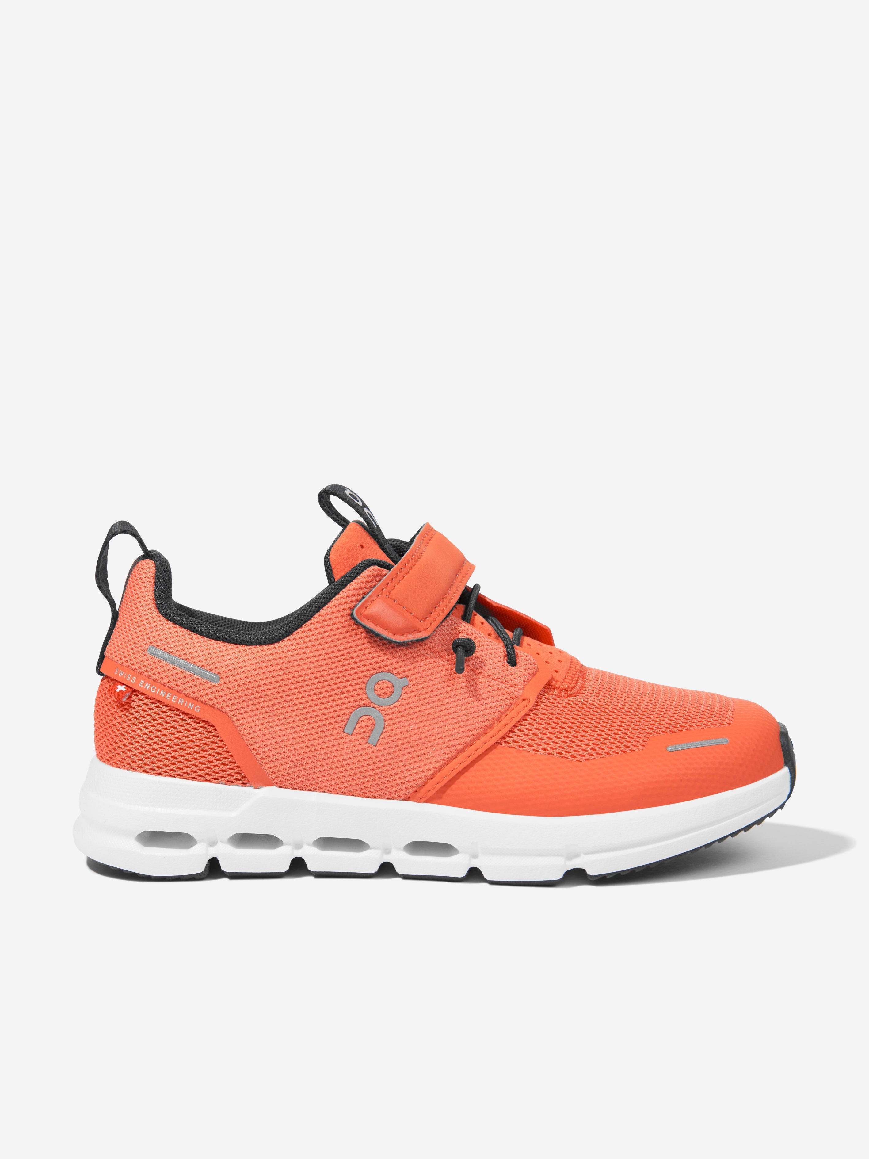 Kids Cloud Play Trainers in Orange