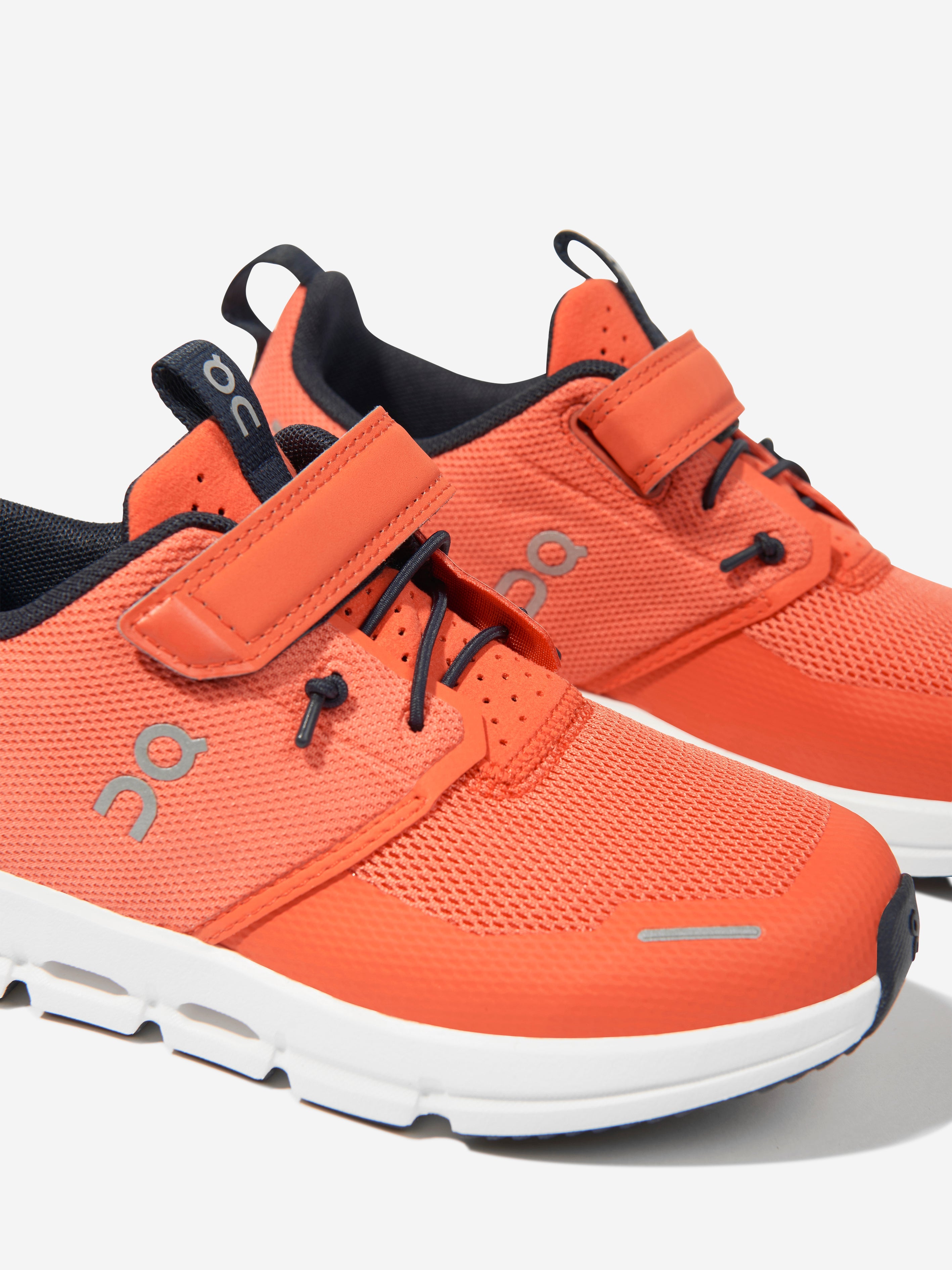 Kids Cloud Play Trainers in Orange