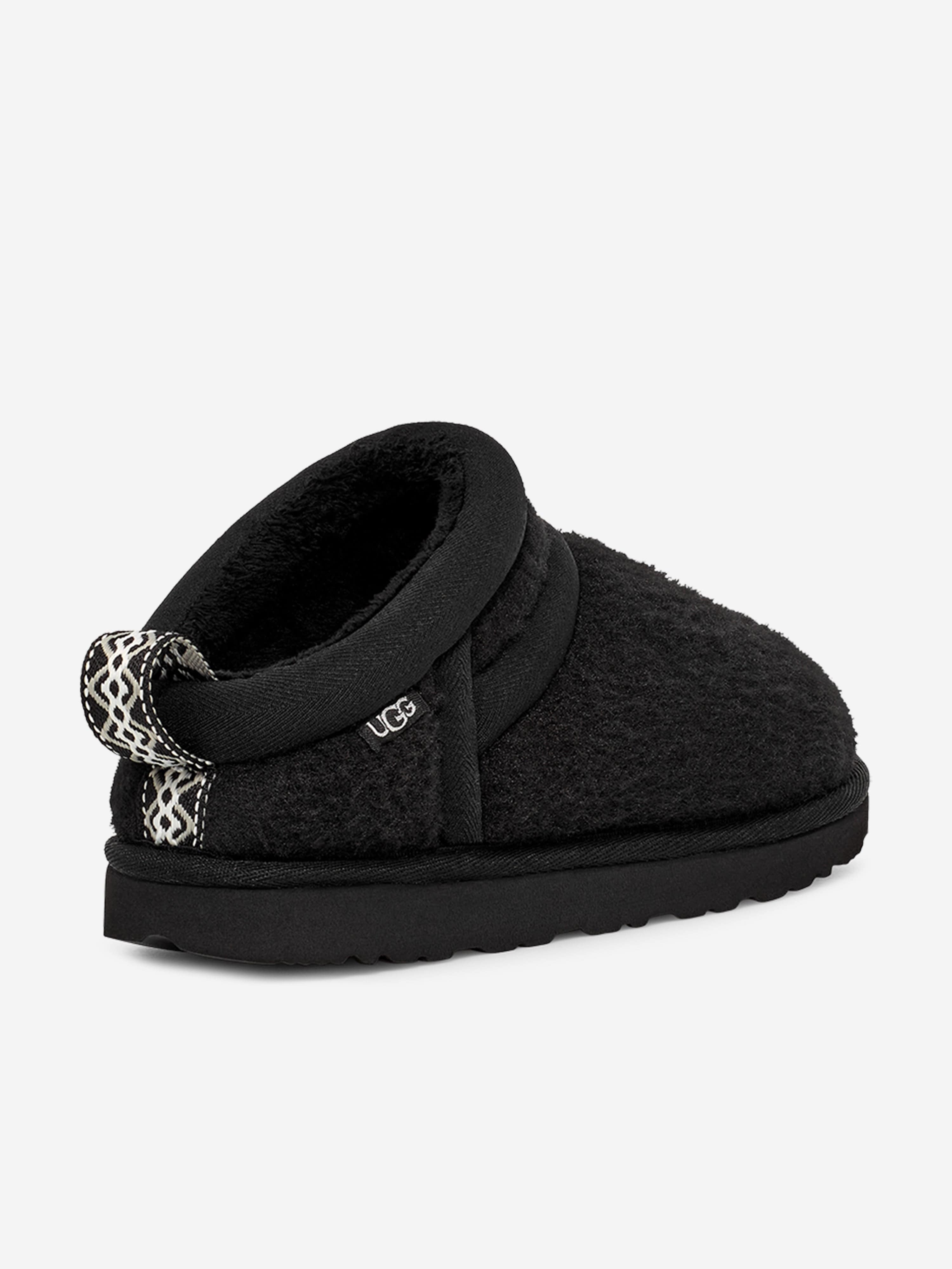Kids Astro Ultra Slippers in Black