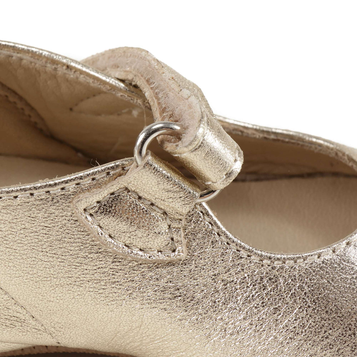 Chaussures en cuir doré pour filles