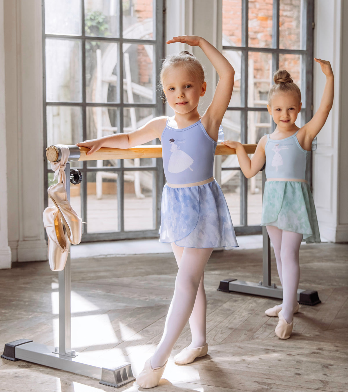 Combinaisons une pièce de ballet bleues pour filles