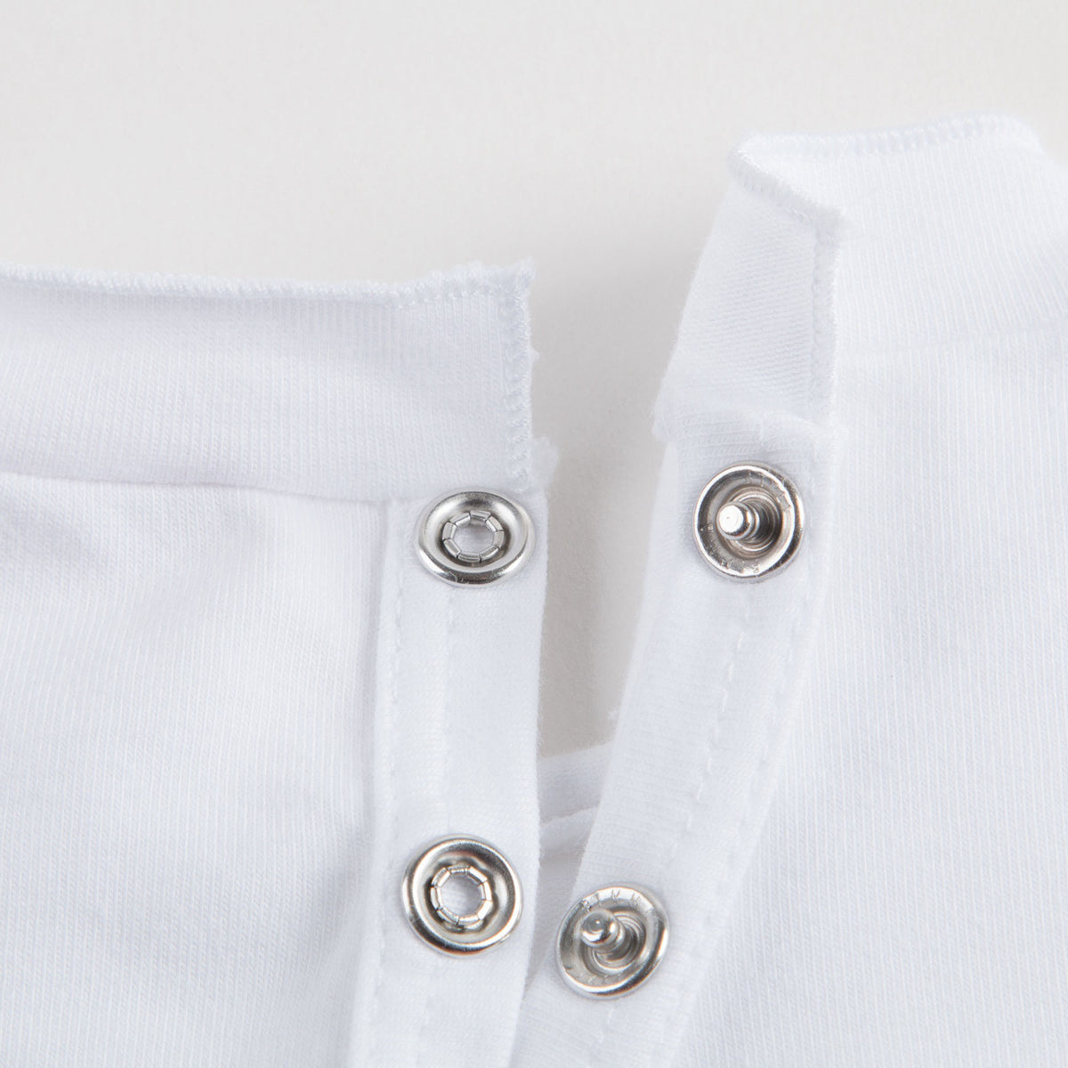 T-shirt blanc en coton pour bébé fille