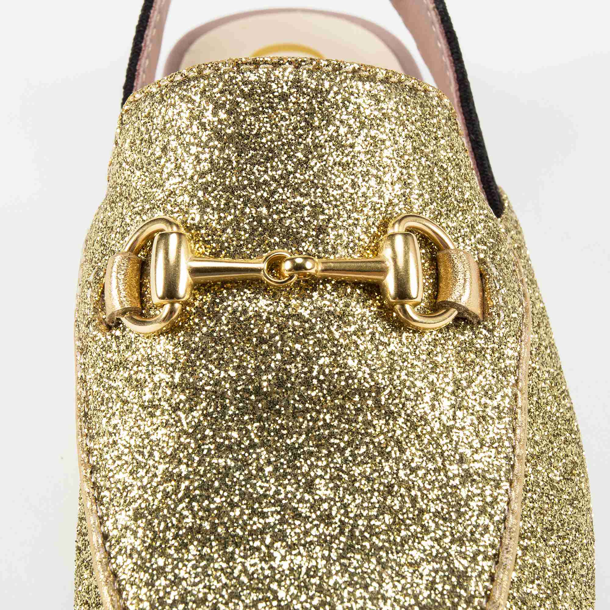 Chaussures dorées pour bébés filles