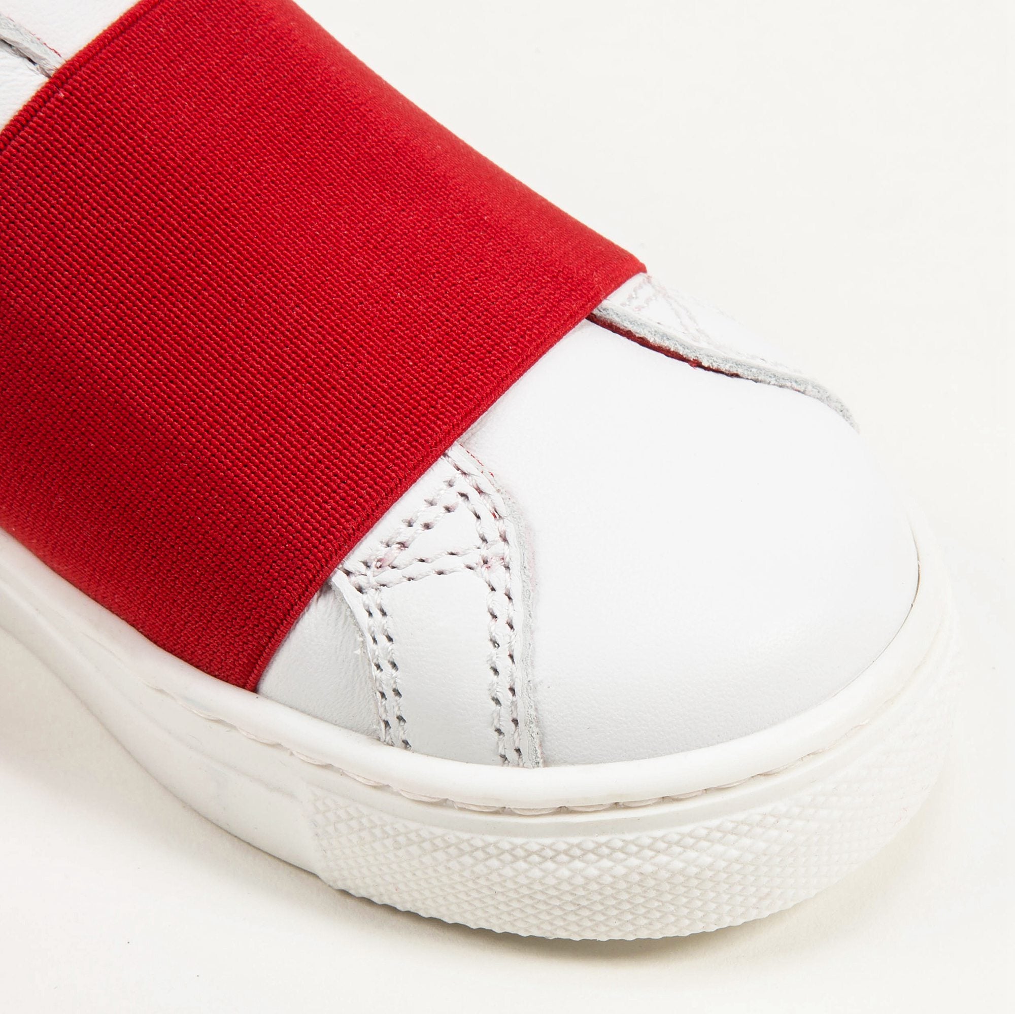 Girls White & Red Cuir Shoes