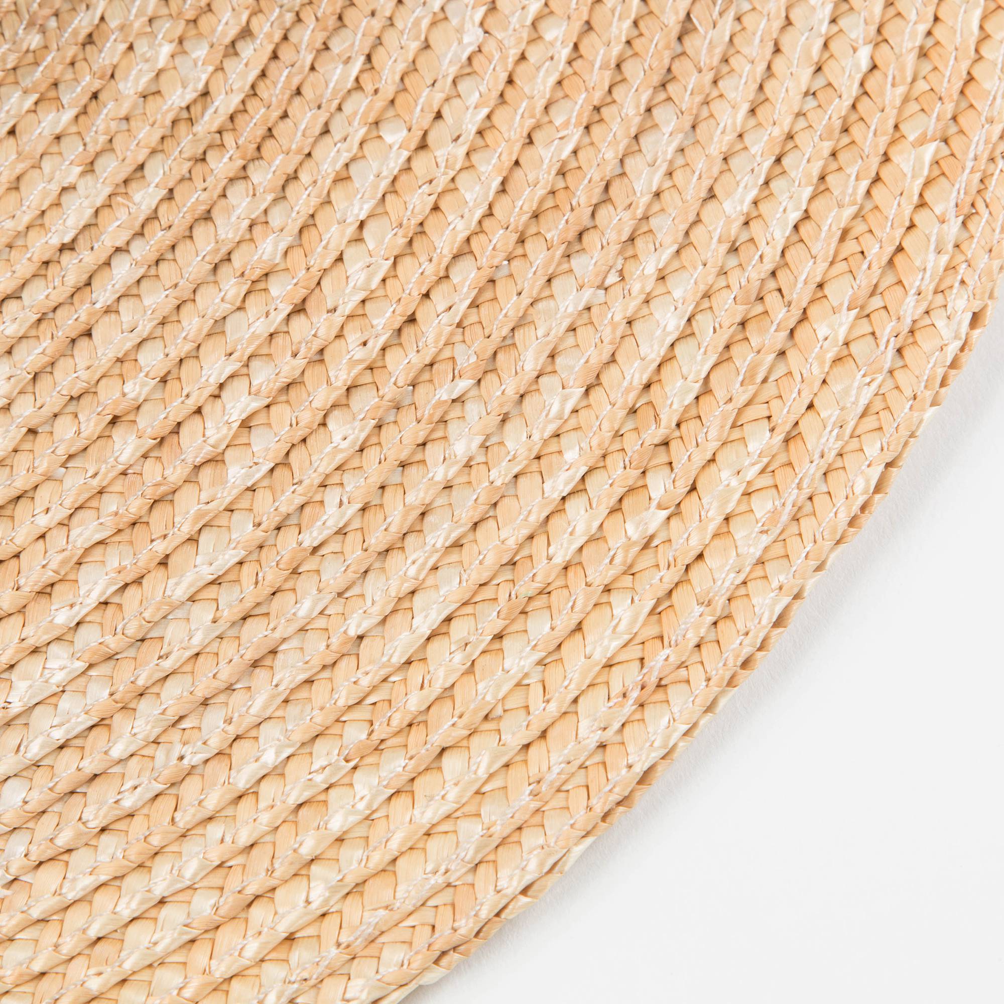 Chapeau de paille à cordelette pour petite fille