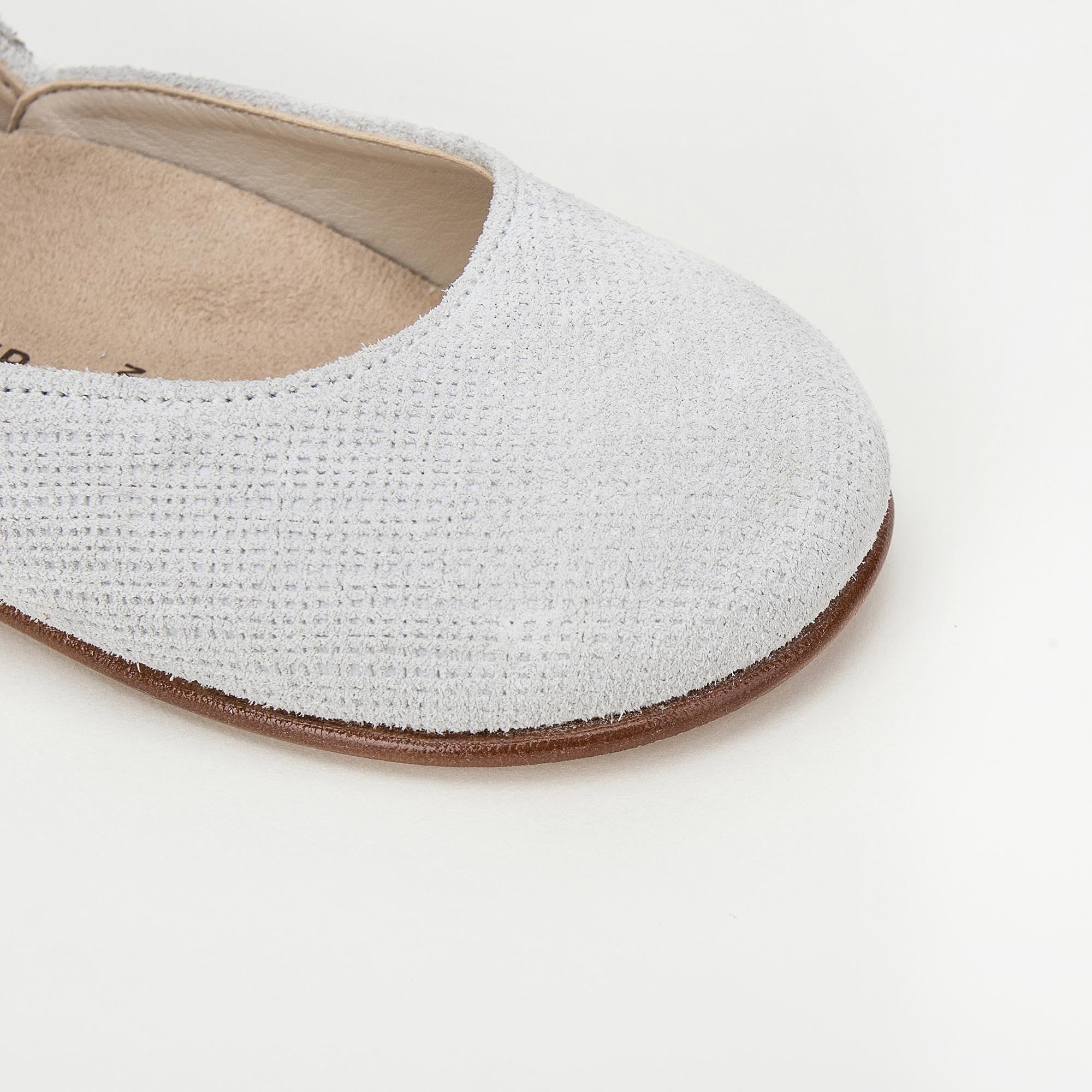 Ballerines grises en cuir à talons avec fleurs en mousseline pour fille
