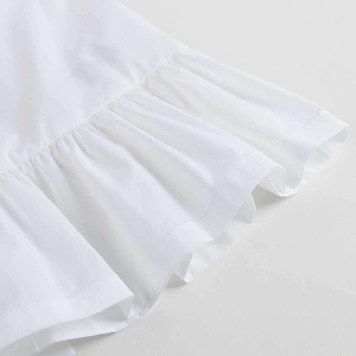 Haut blanc sans manches pour filles