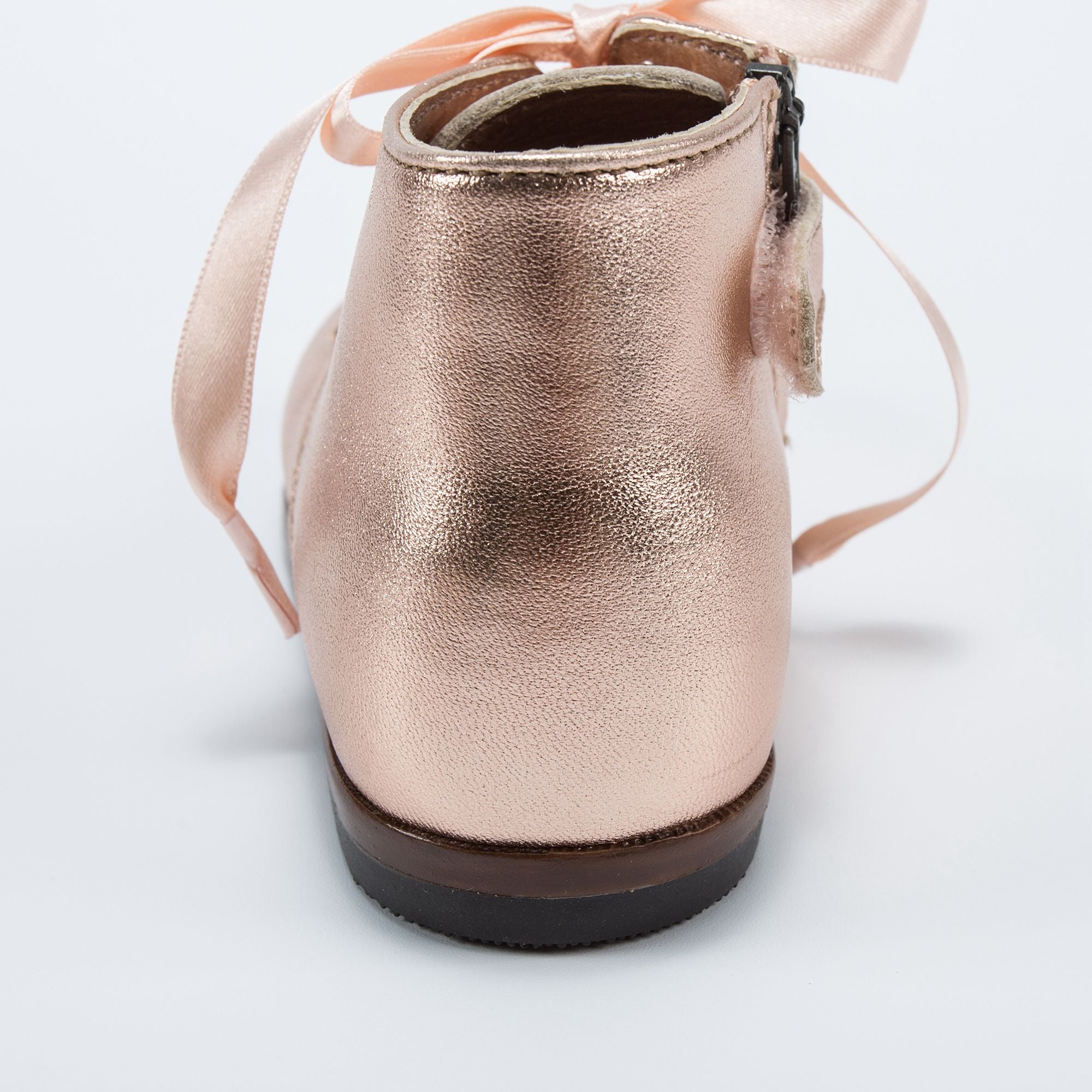 Chaussures dorées pour bébés filles
