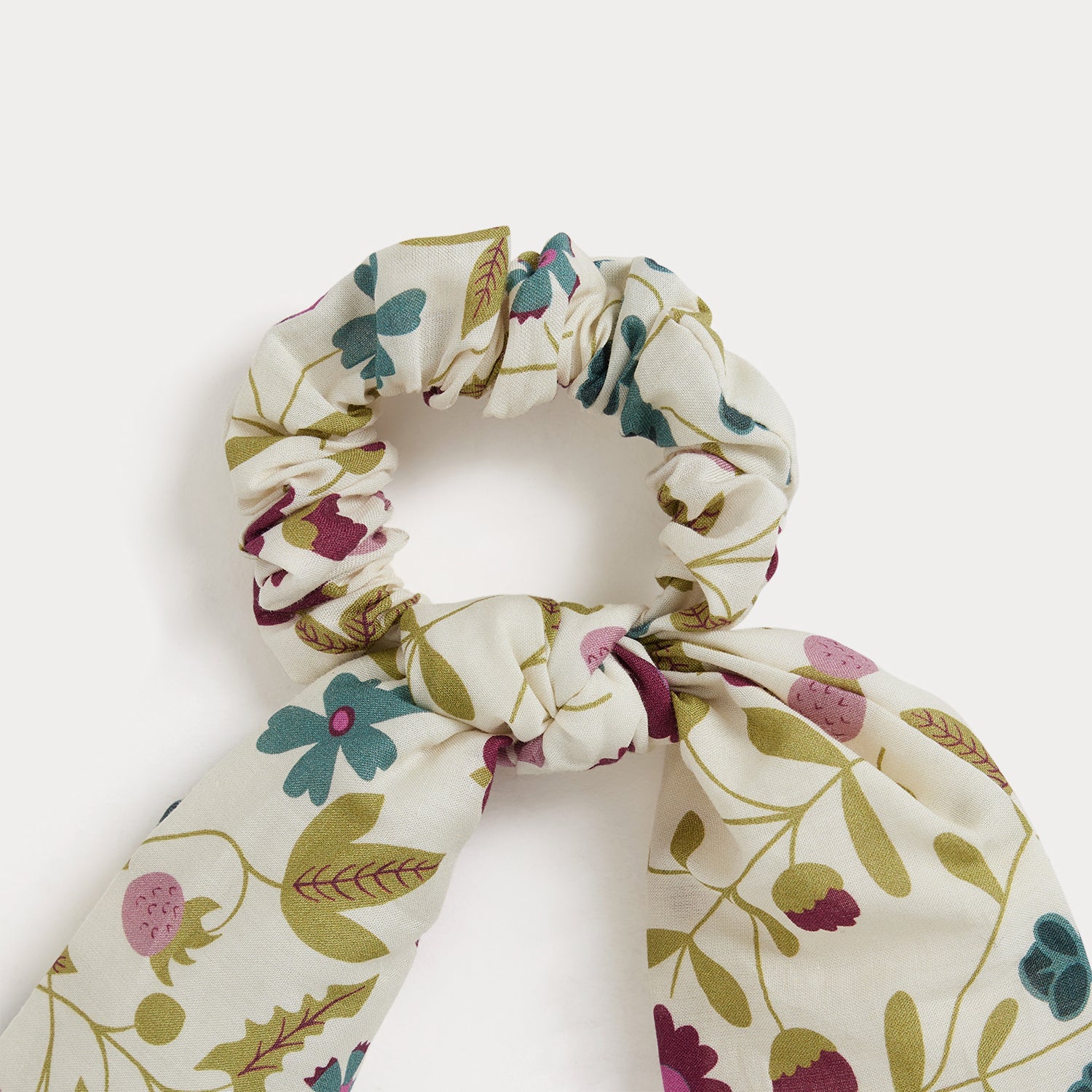 Girls White Floral Hair Ring
