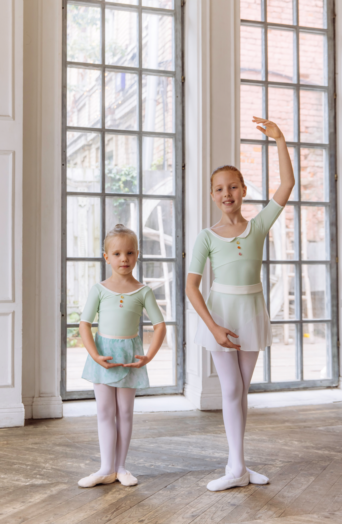 Combinaisons de ballet vertes pour filles
