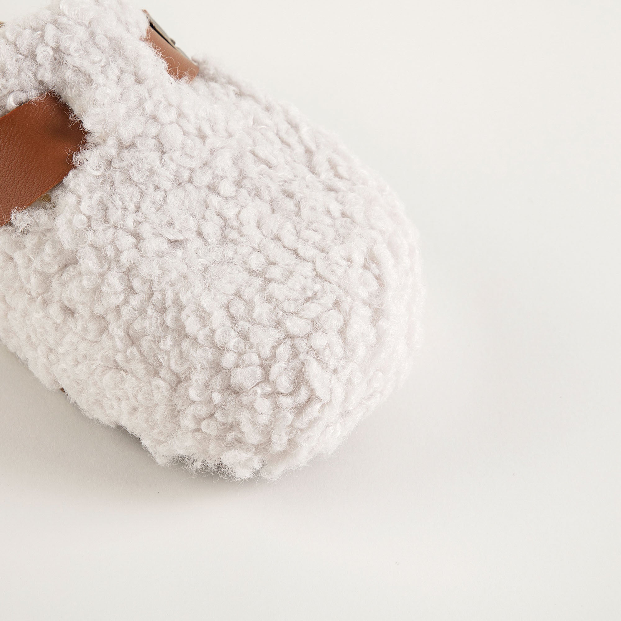 Girls White Plush Slippers