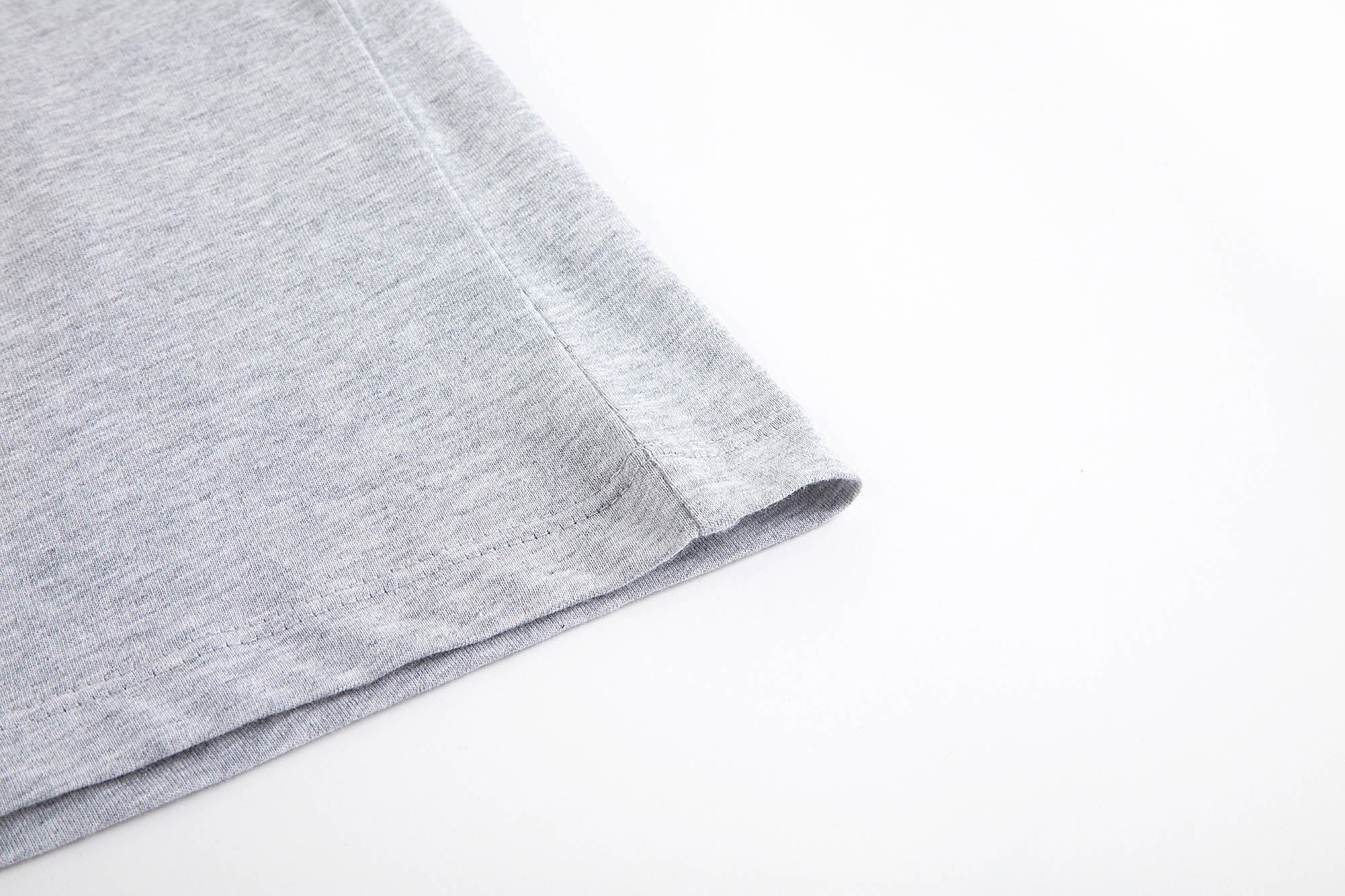 Boys & Girls Grey Embroidered Bear Cotton T-Shirt
