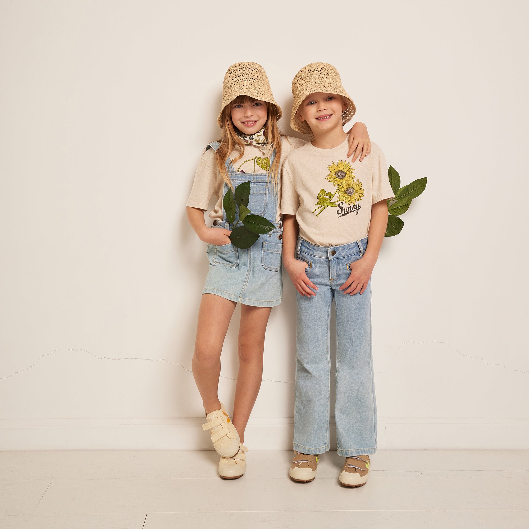 Girls White Printed Cotton T-Shirt