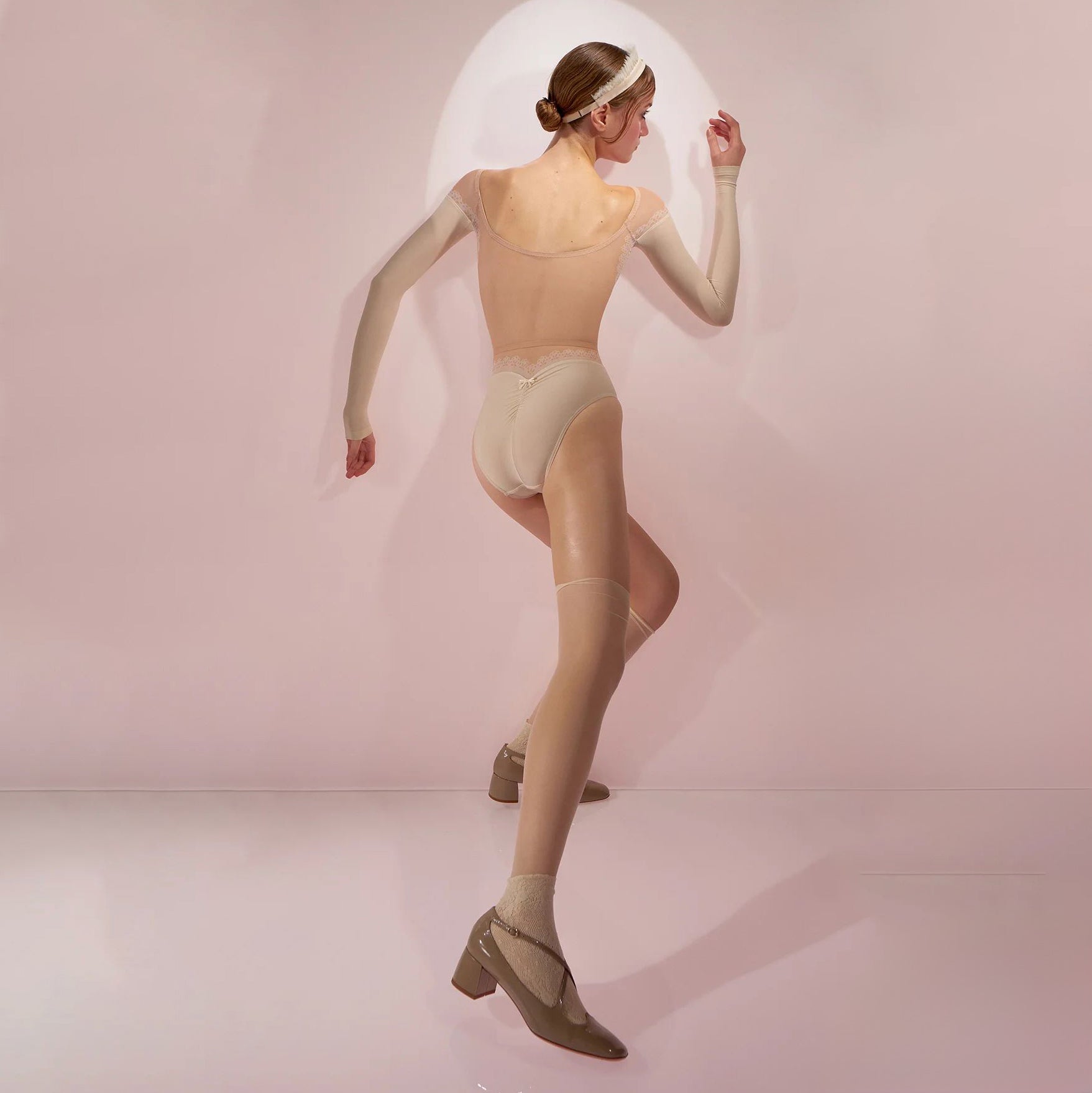 Girls Beige'JUNIOR HOURGLASS'Ballet Onesies(J242LE53VC/edelweiss)