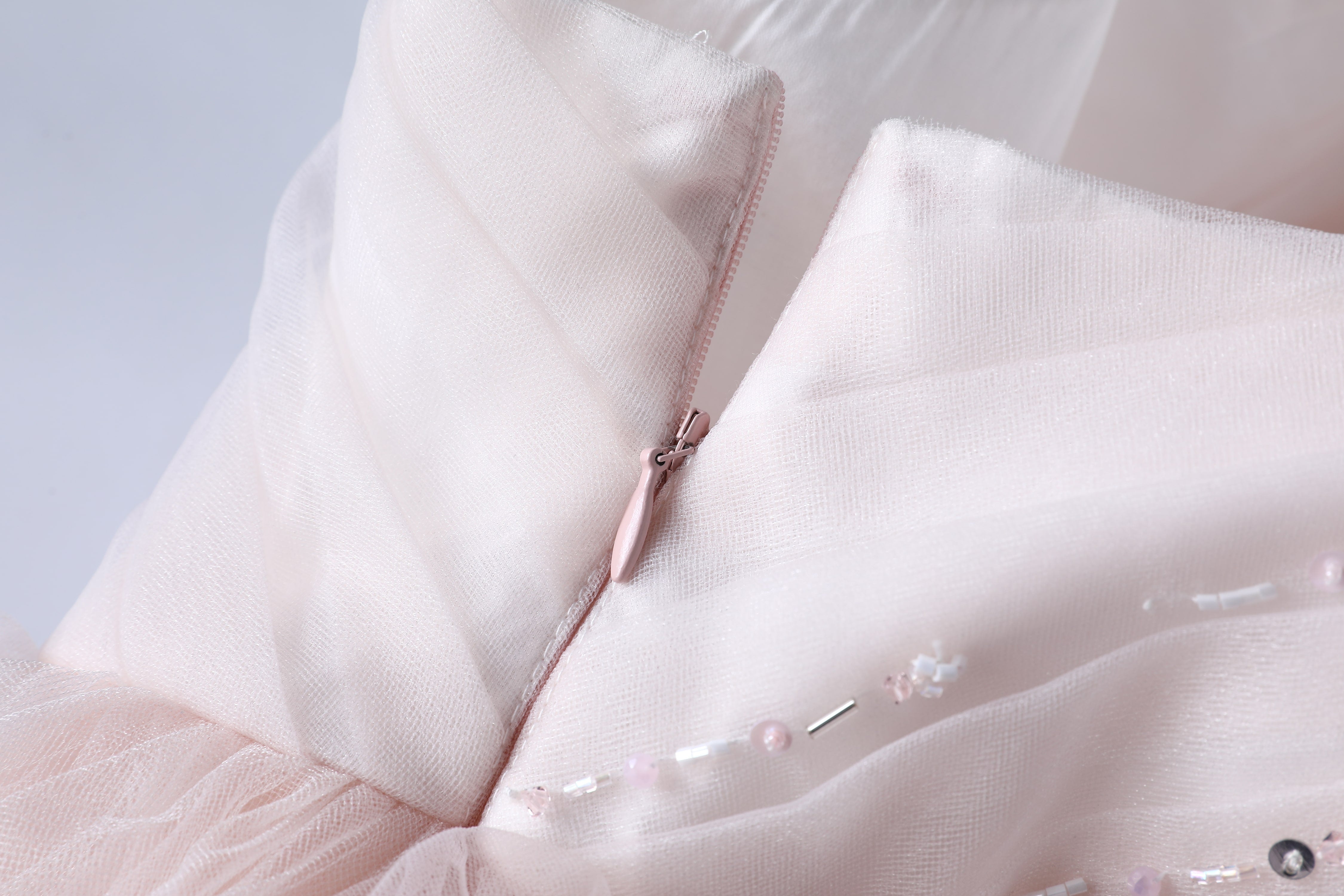 女童粉色斜肩羽毛渐变礼服裙