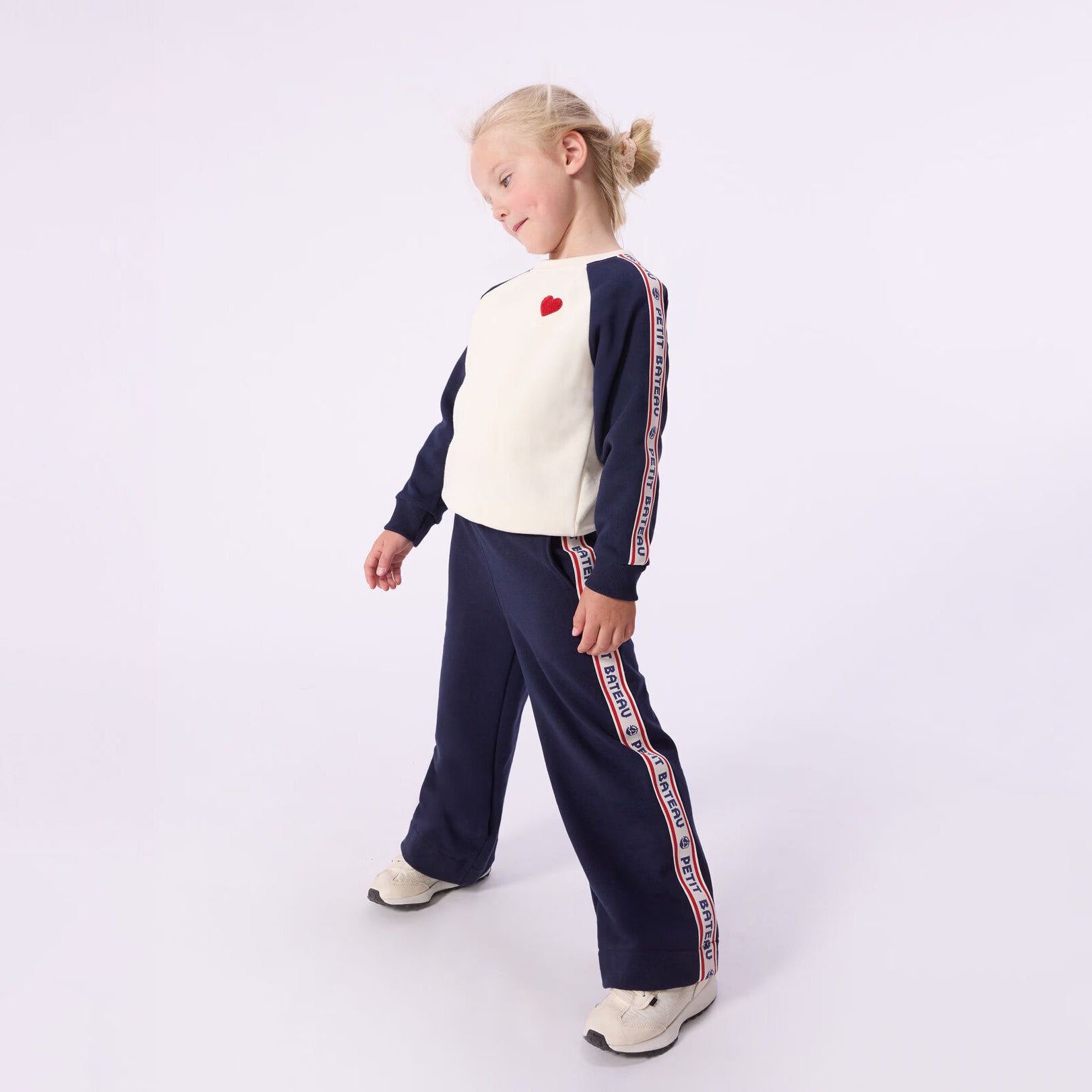 Girls White Cotton Sweatshirt