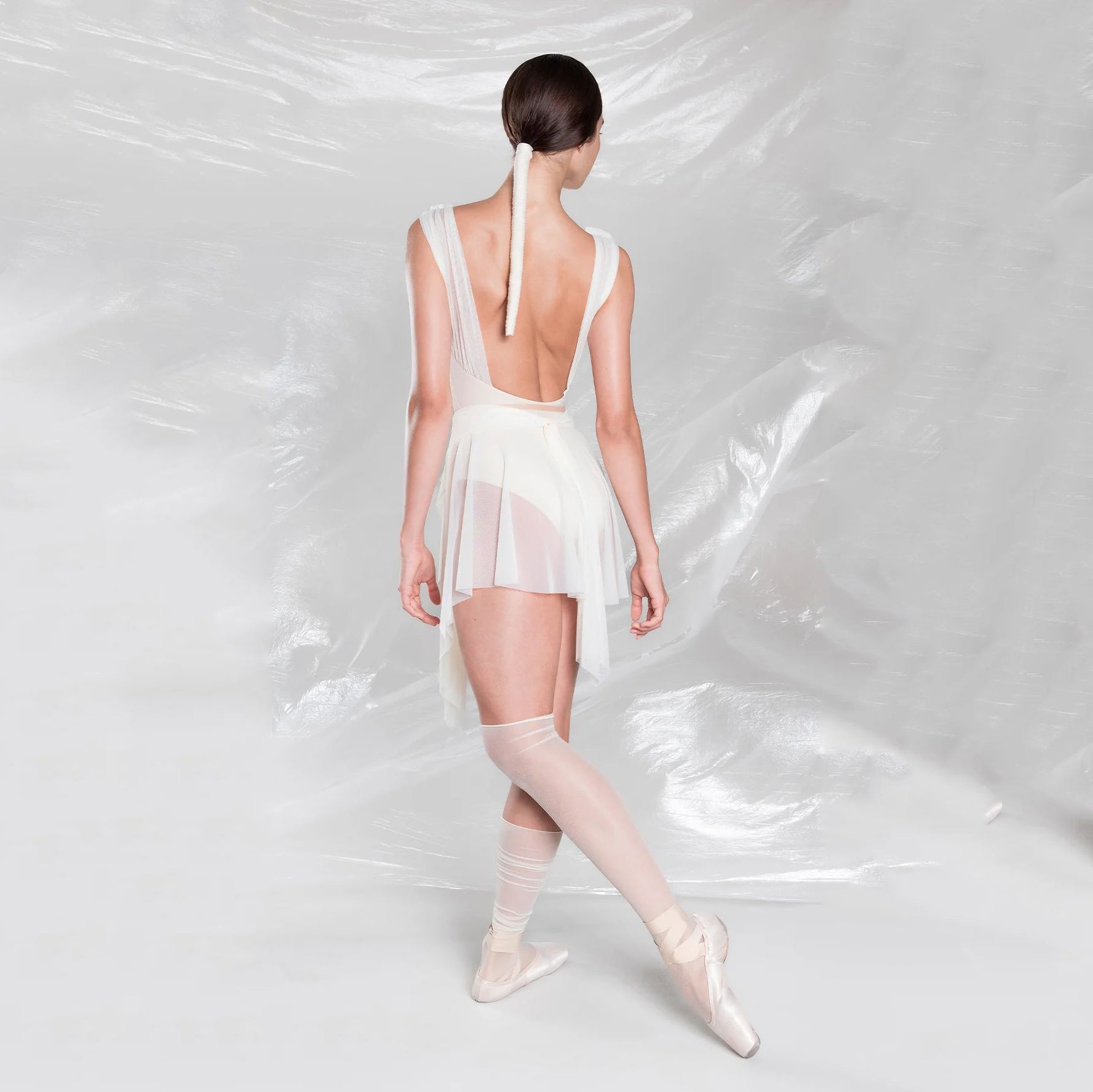 Women White "BOW" Ballet Skirt(251SK62FT/edelweiss)