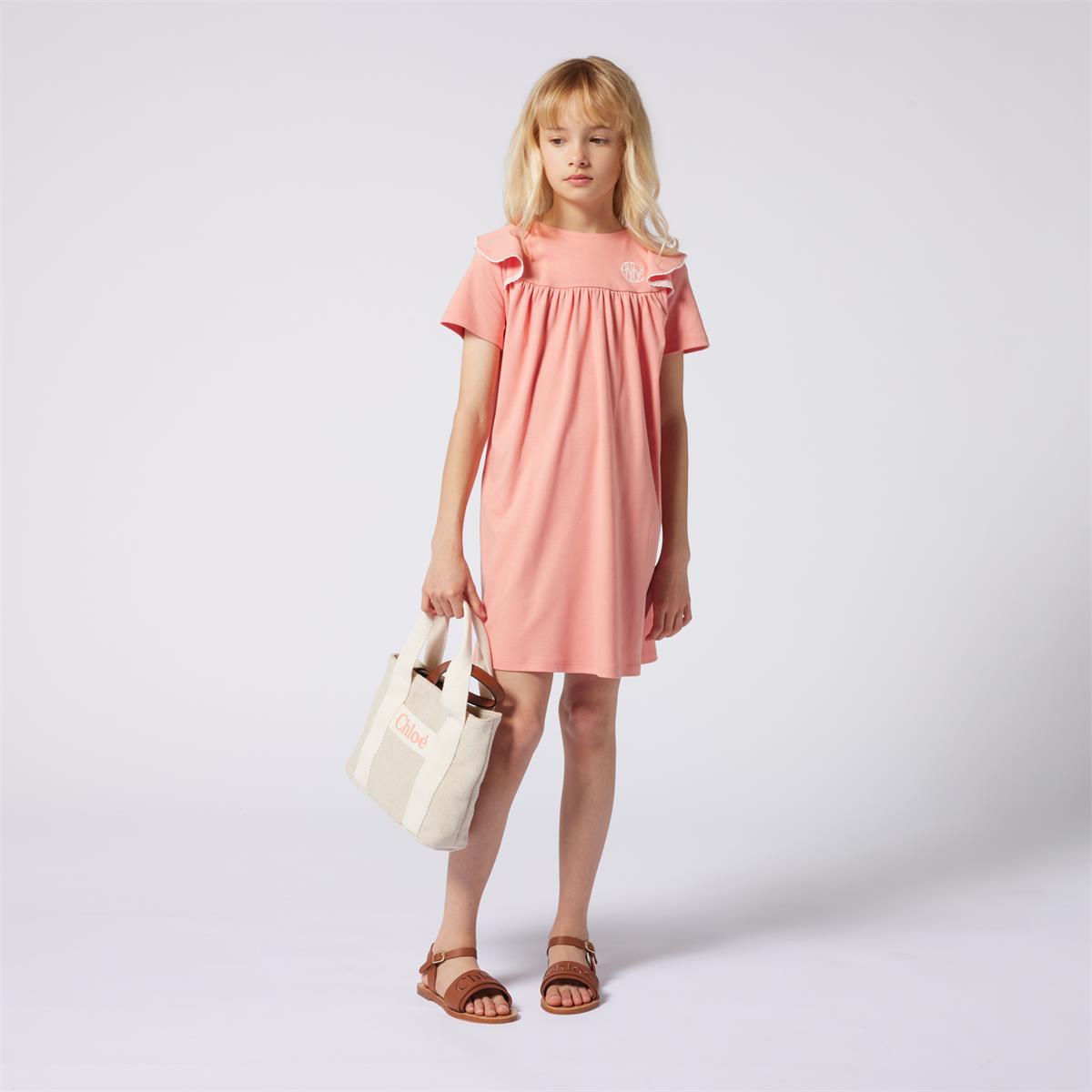 ROBE MANCHES COURTES