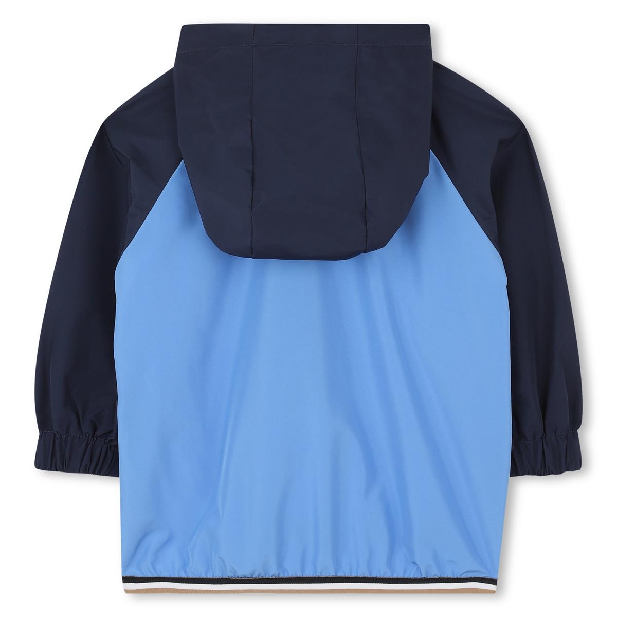 COUPE-VENT A CAPUCHE