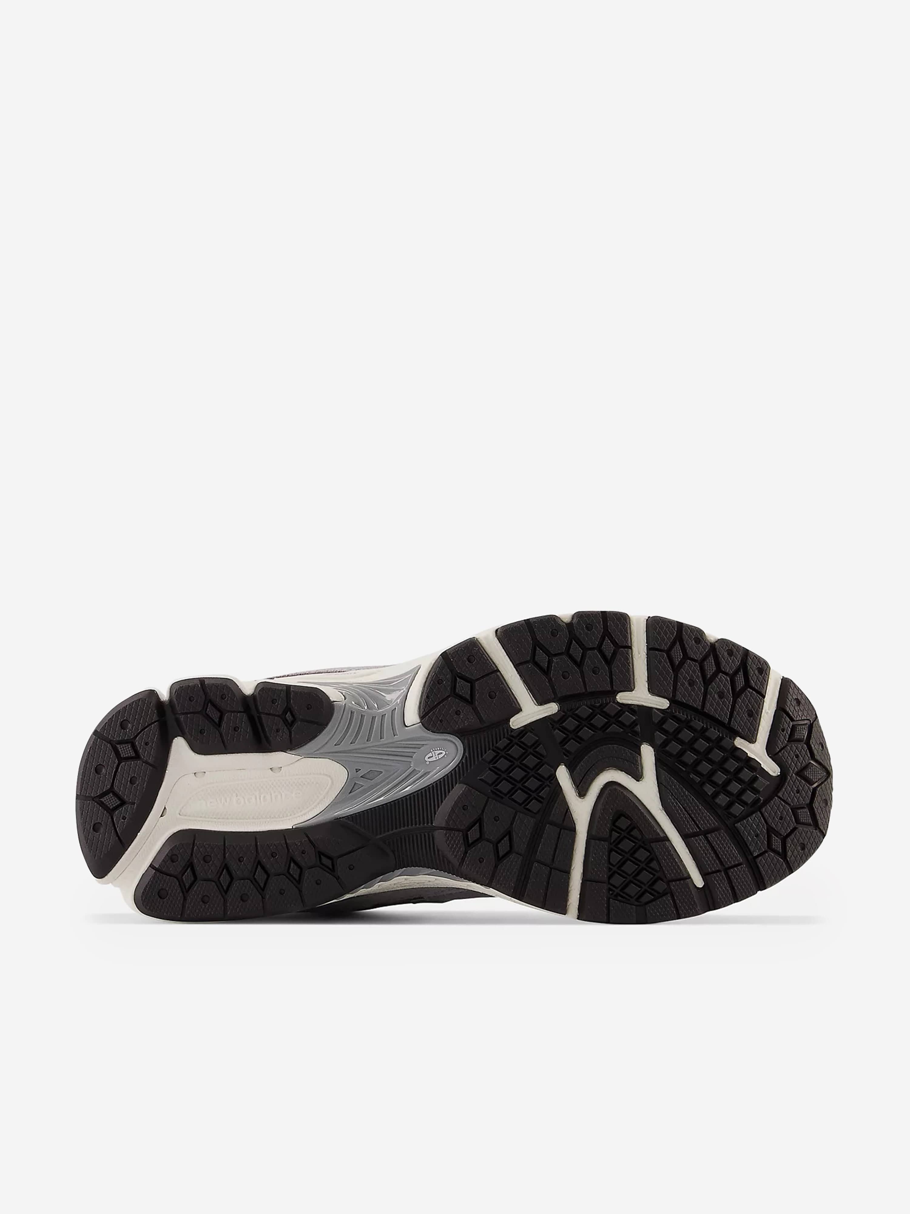 New Balance Kids 2002 Trainers in Grey