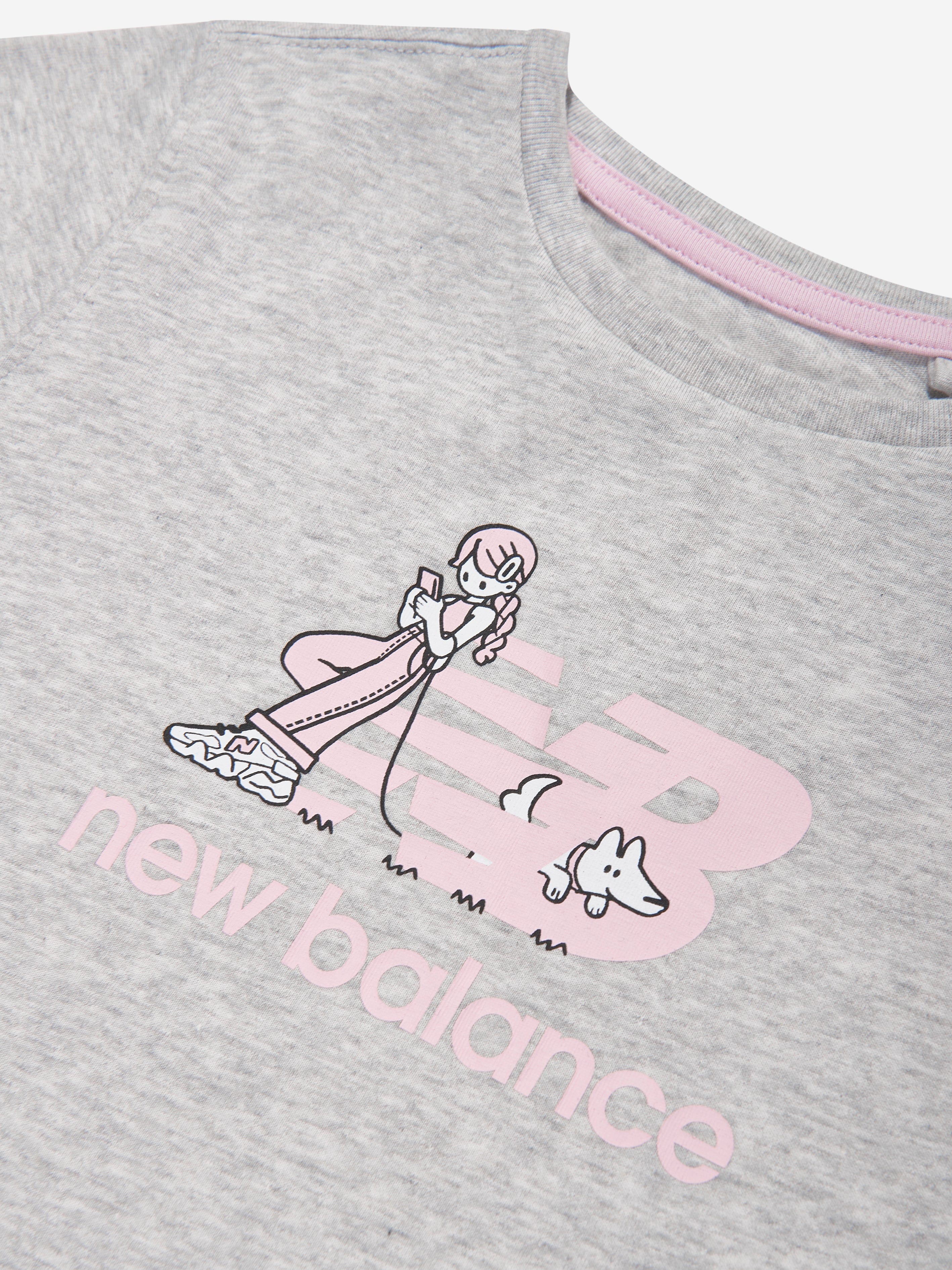 New Balance Girls Dog Walker Graphic T-Shirt in Grey