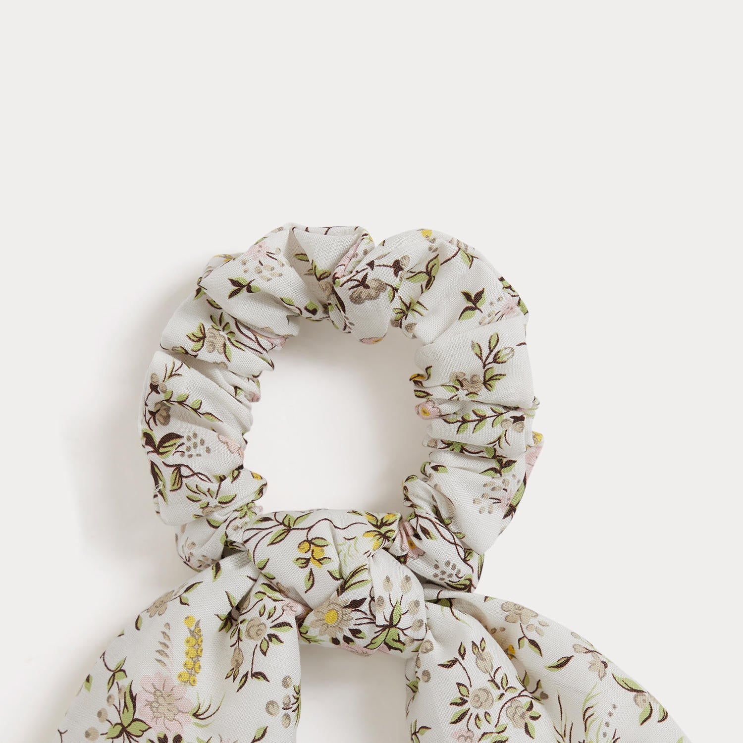 Girls White Floral Hair Ring