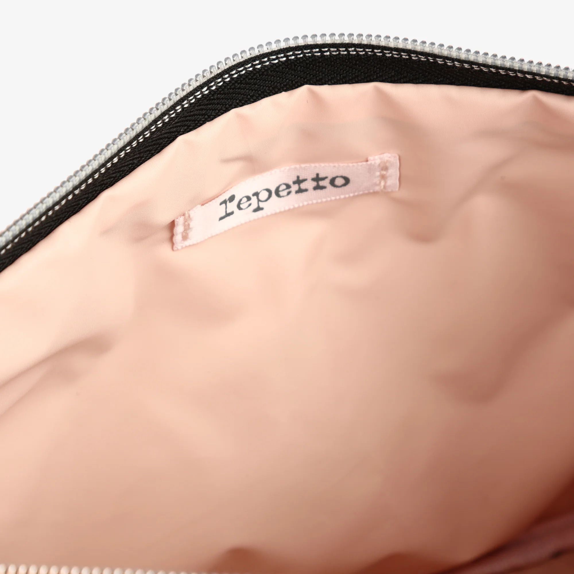 Black Ballet Shoes Bag(高18x宽23x深9cm）