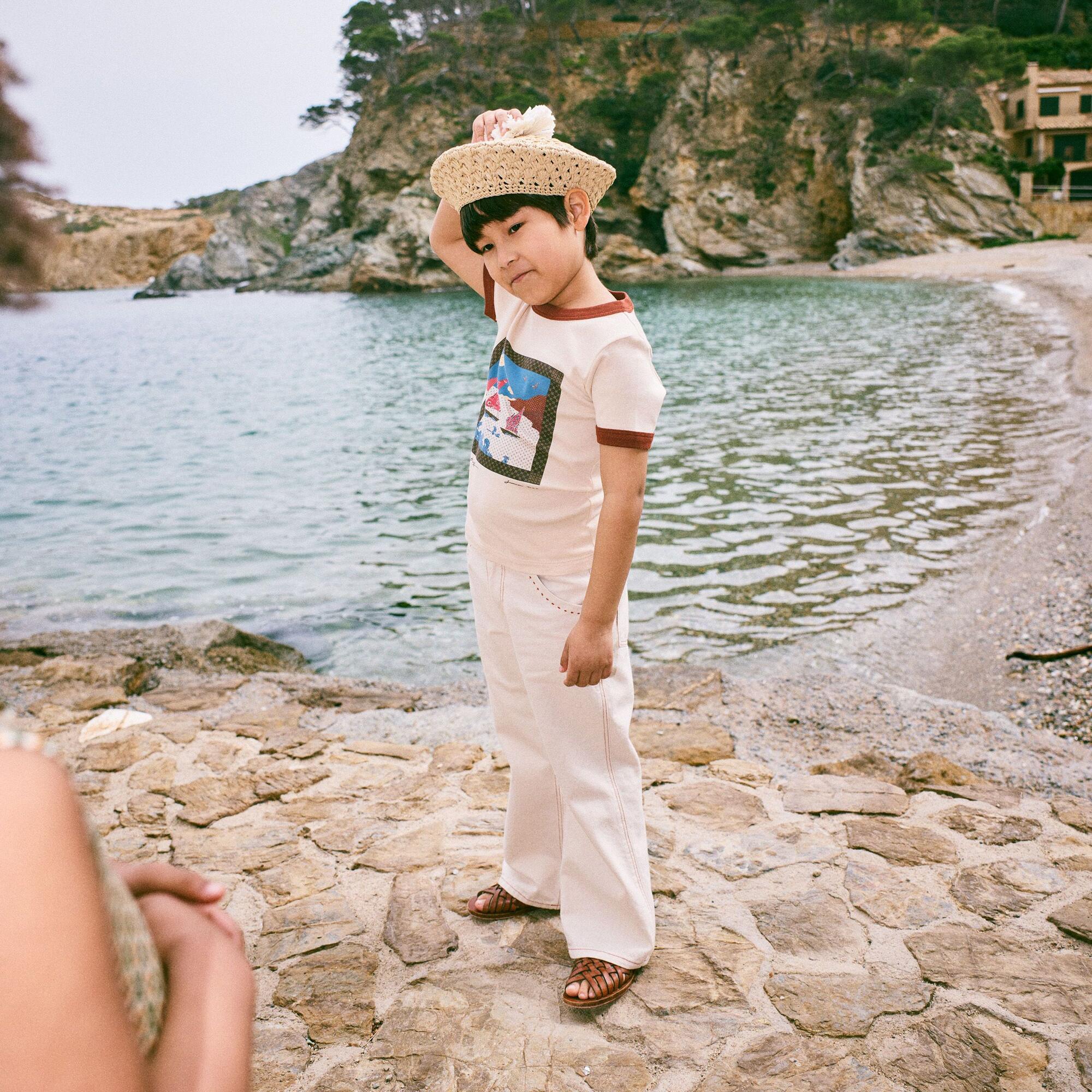 Boys & Girls White Printed Cotton T-Shirt