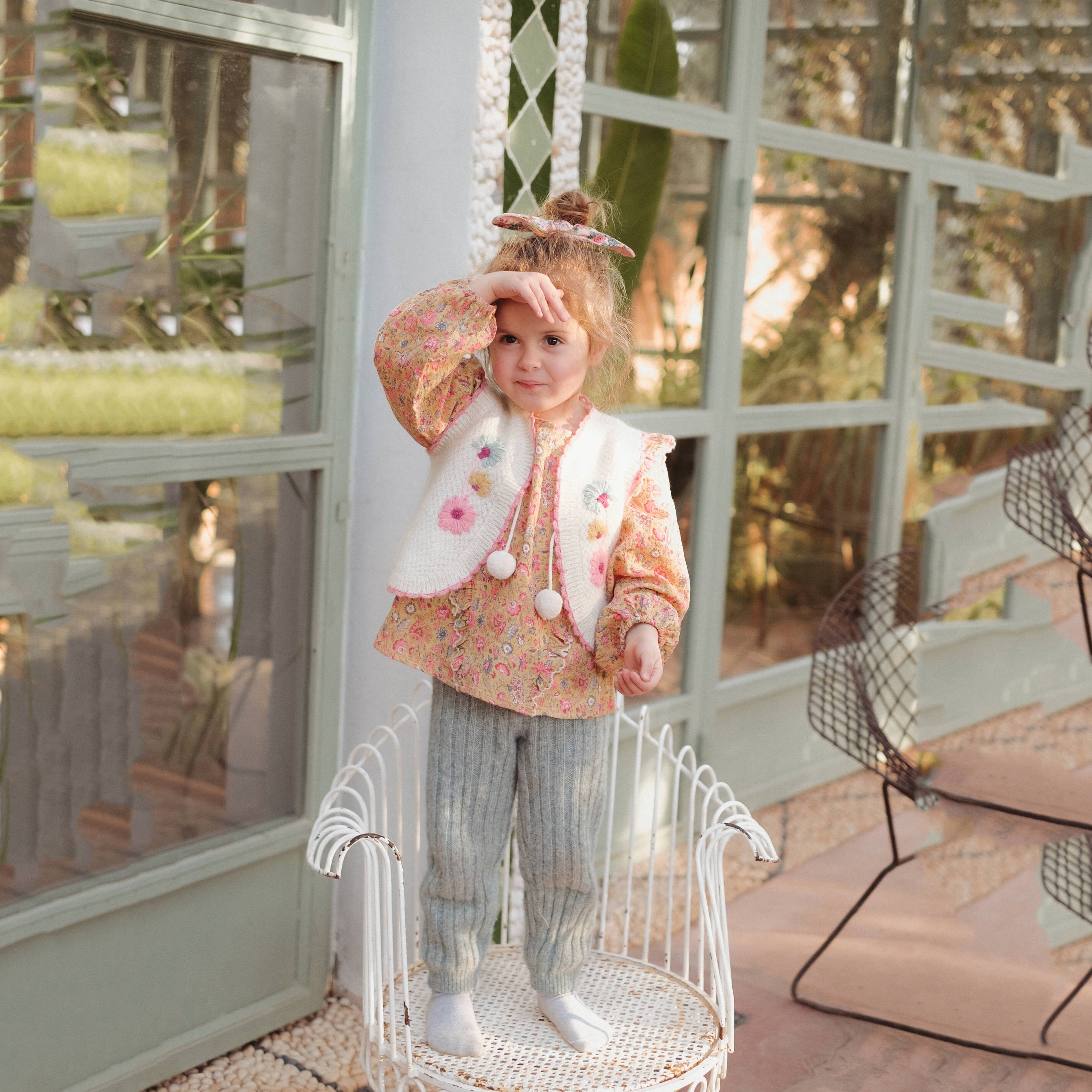 Girls White Embroidered Gilet