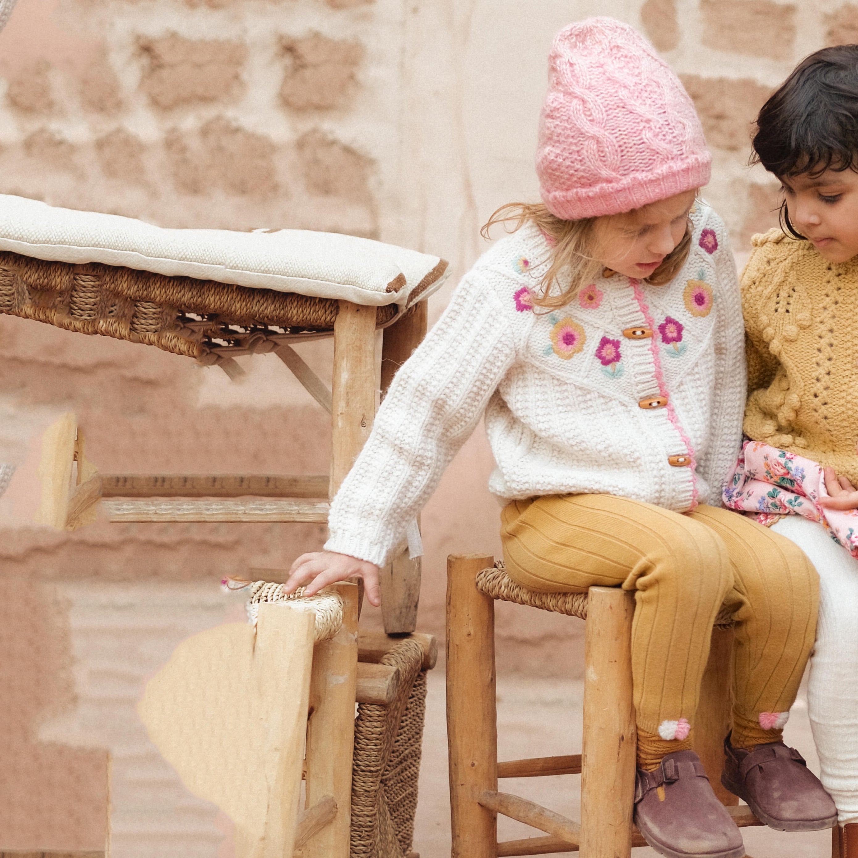 Girls White Flower Wool Cardigan