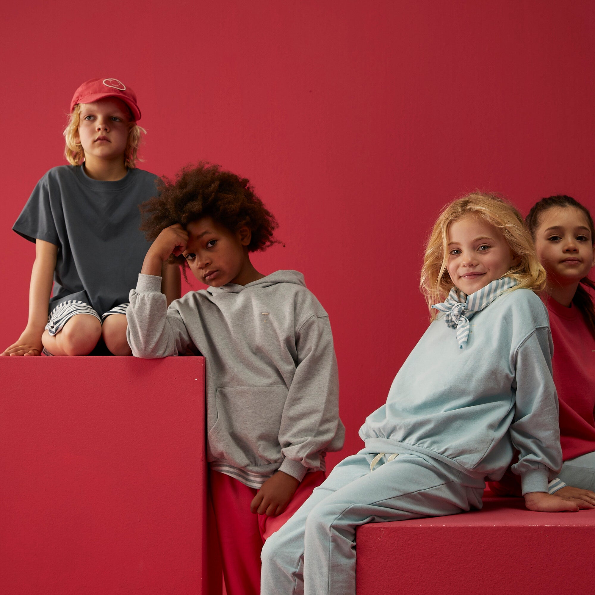 Boys & Girls Sky Blue Cotton Sweatshirt