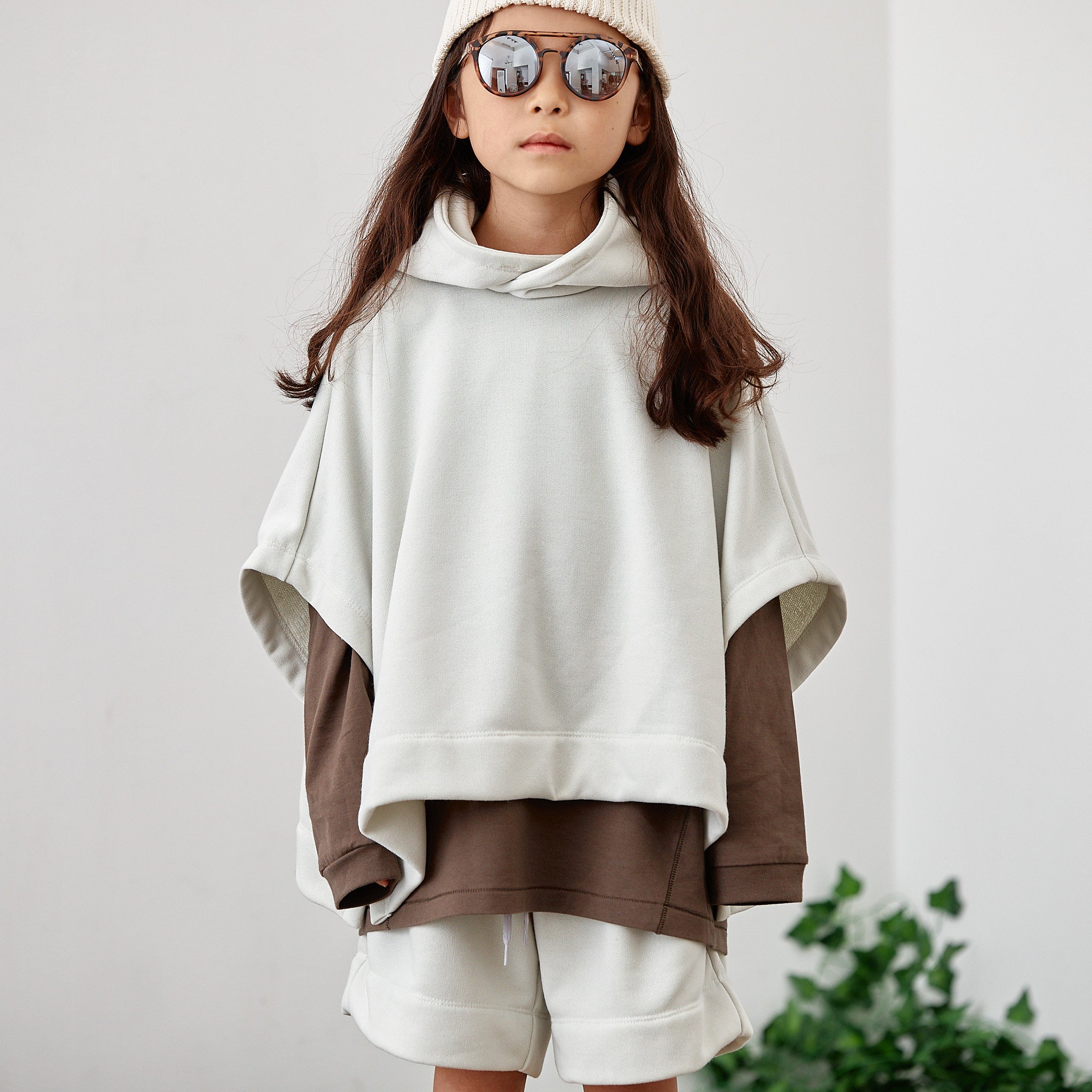 Boys & Girls White Hooded Sweatshirt