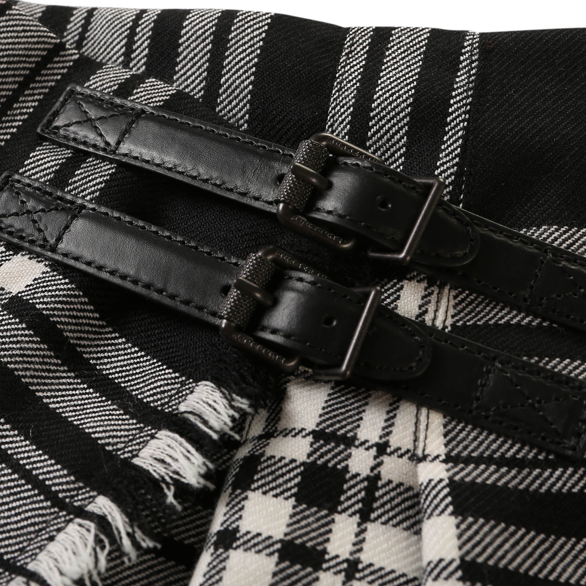 Girls Black & White Check Kilt Skirt - CÉMAROSE | Children's Fashion Store - 2
