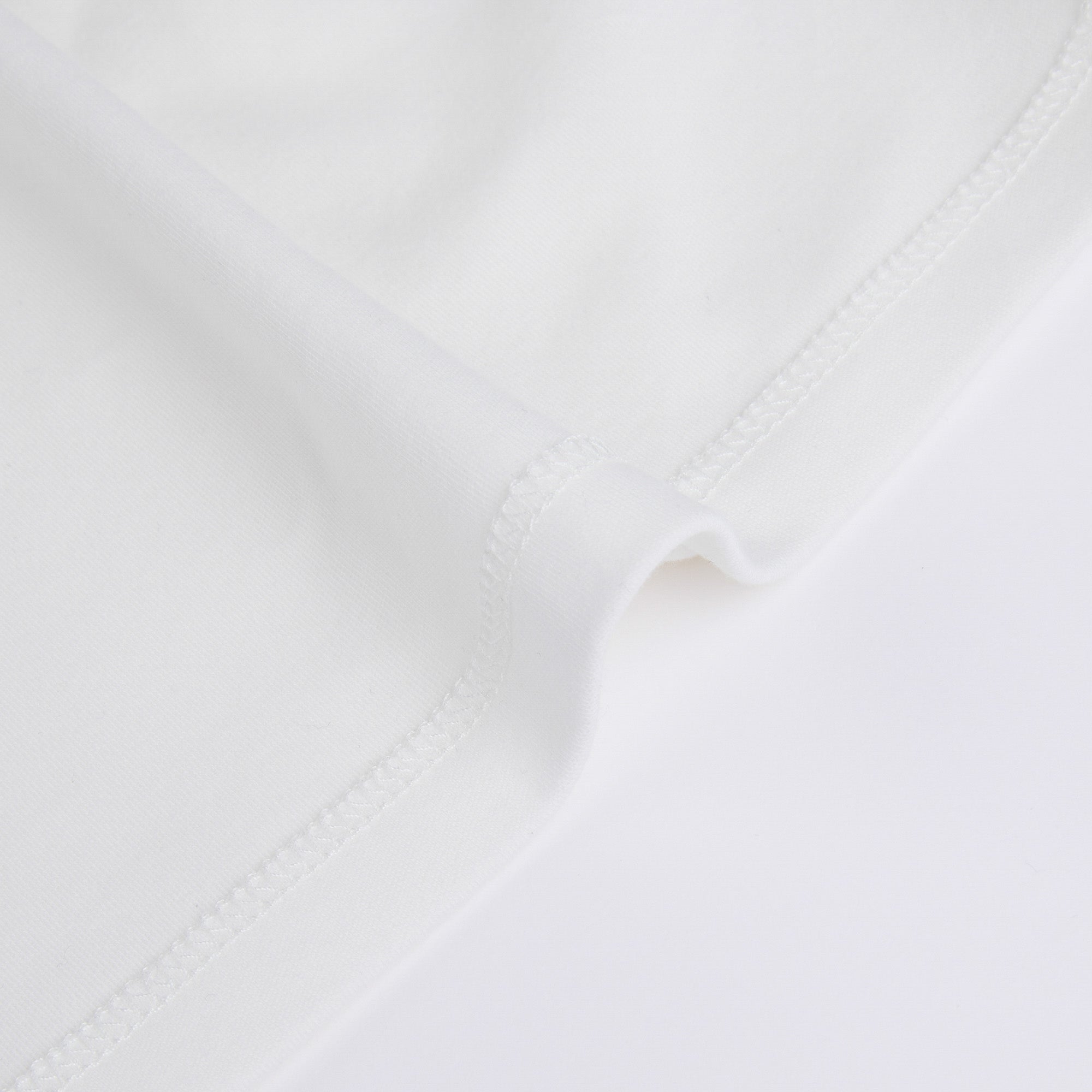 Baby Boys & Girls White Printed Cotton T-Shirt