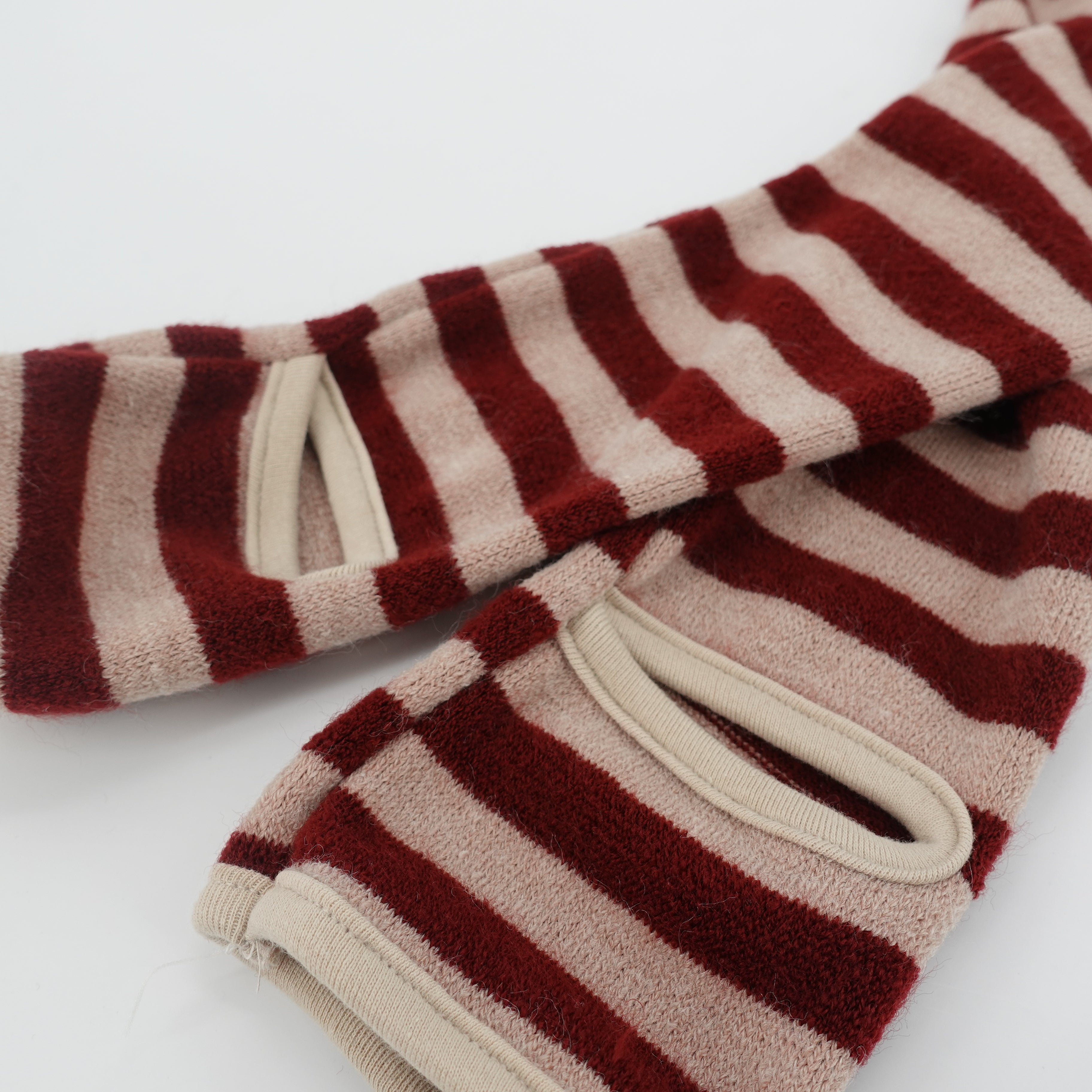 Boys & Girls Red Stripes Warm Up Socks