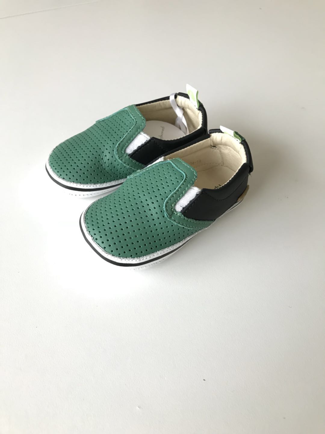 Baby Boys Green Leaf Holes Leather Shoes