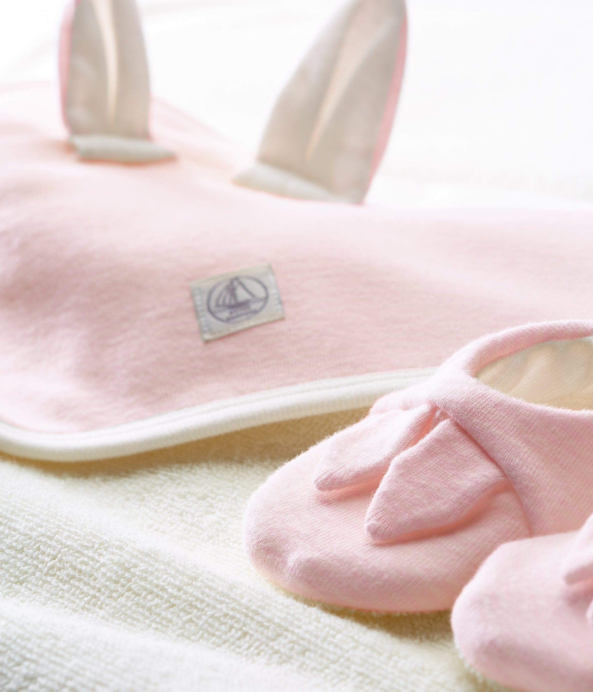 Baby Girls Pink Blanket & Socks Sets