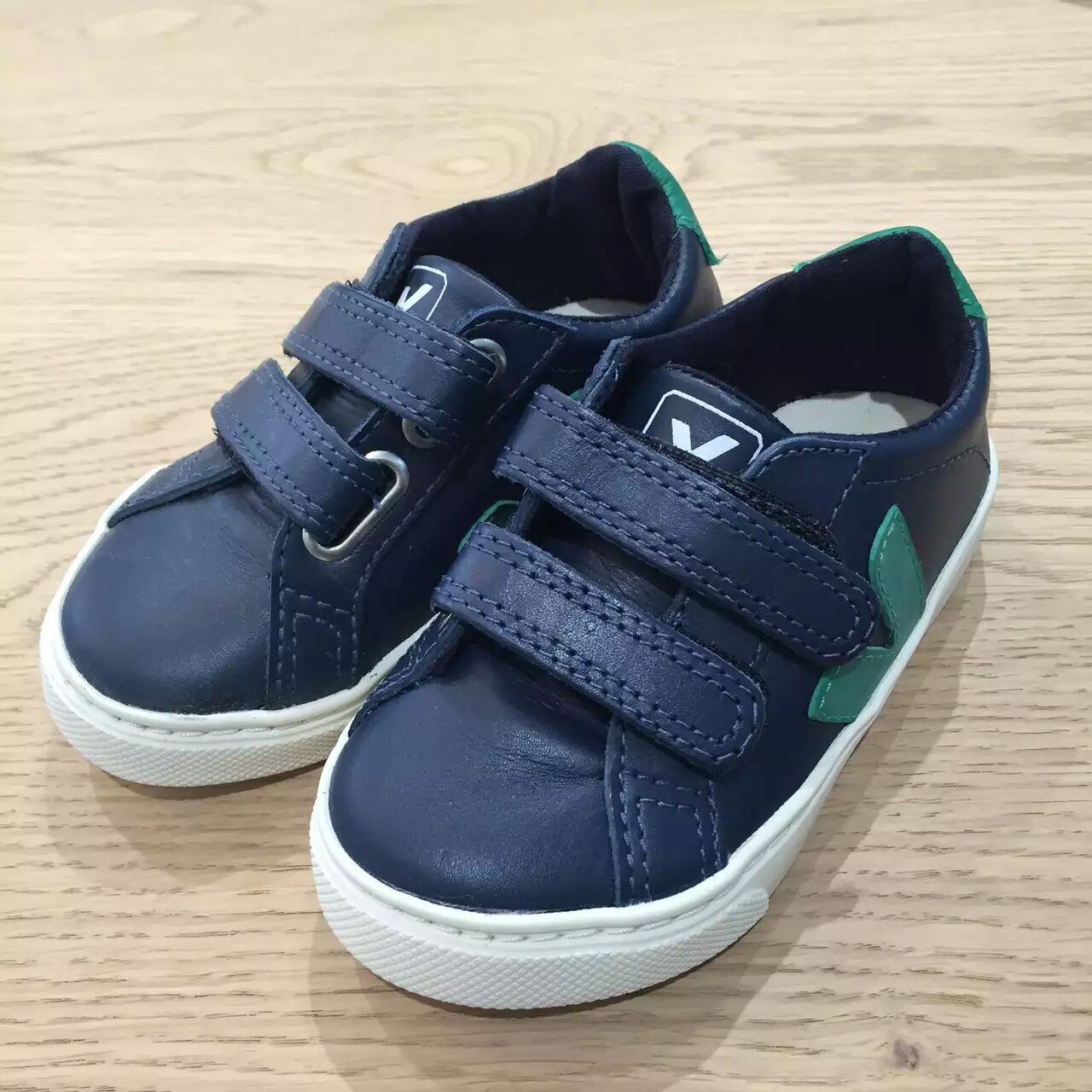 Boy&Girls Navy Blue Leather Velcro Shoes - CÉMAROSE | Children's Fashion Store