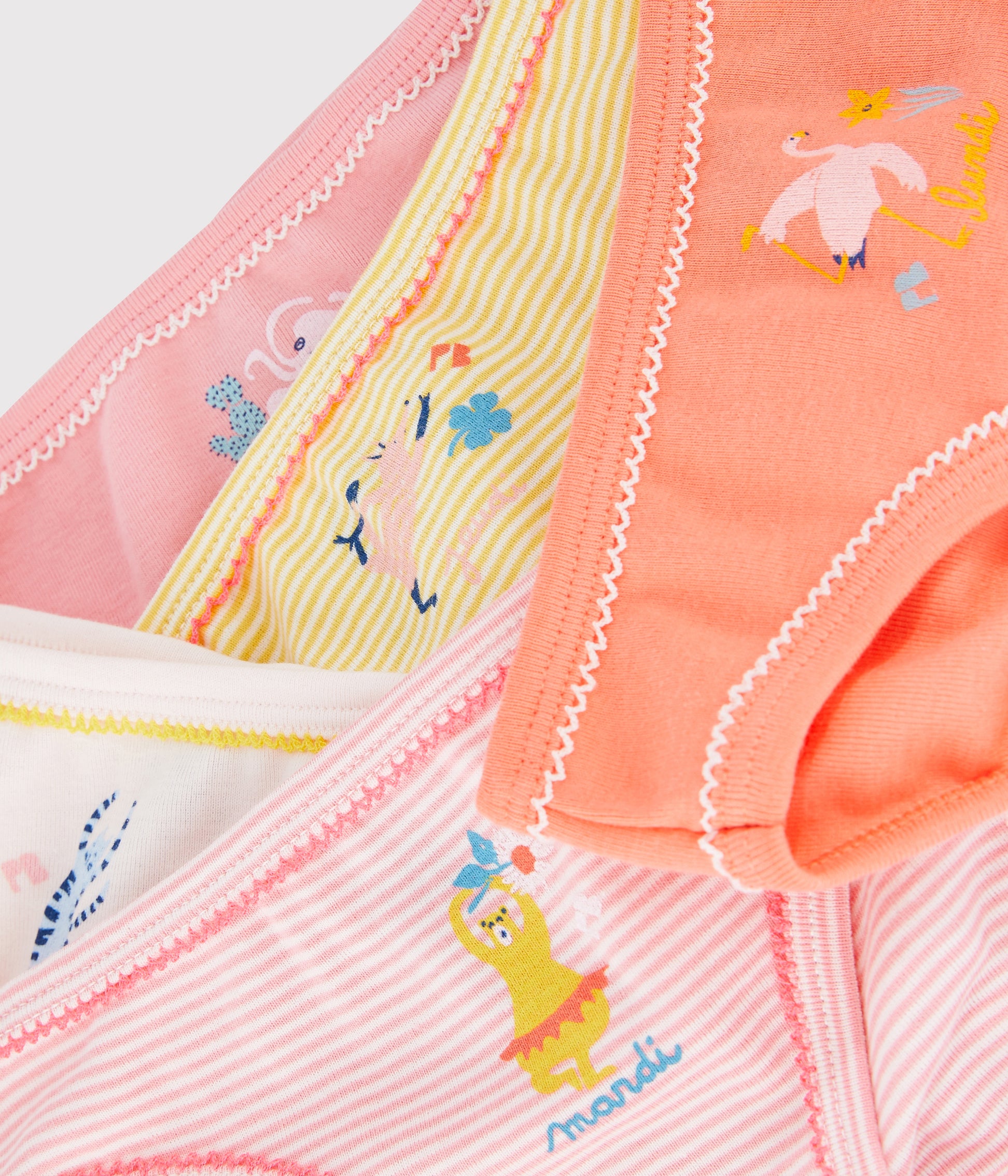 Girls Multicoloe Cotton Underwear Sets (5Pieces)