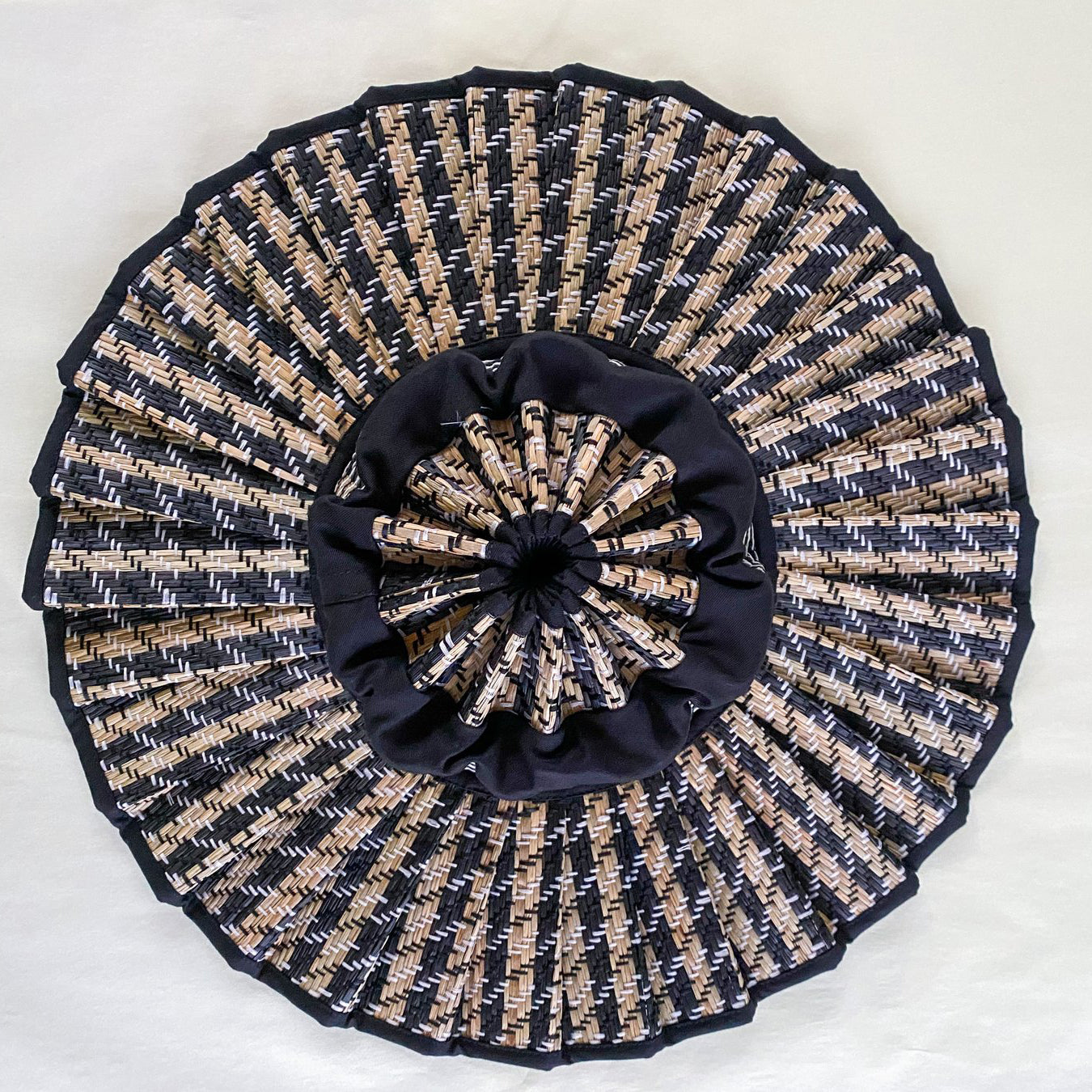 Girls Black 'Luxe Capri' Hat