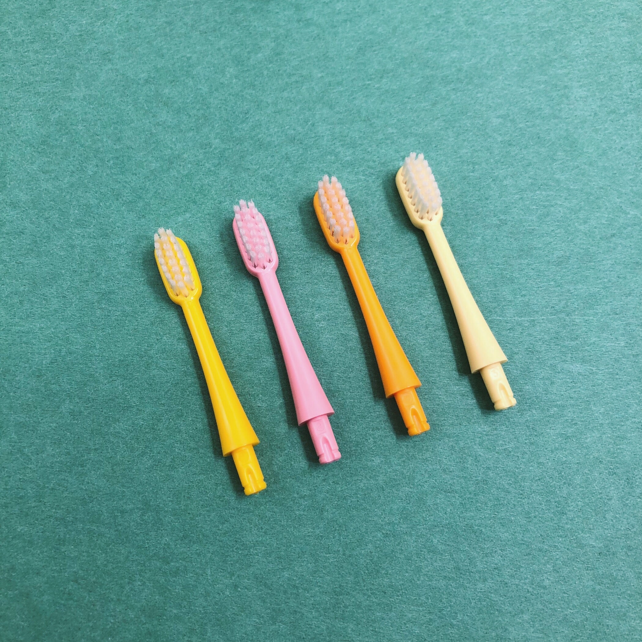 Toothbrush Replacement head（两个一组，发货颜色随机）