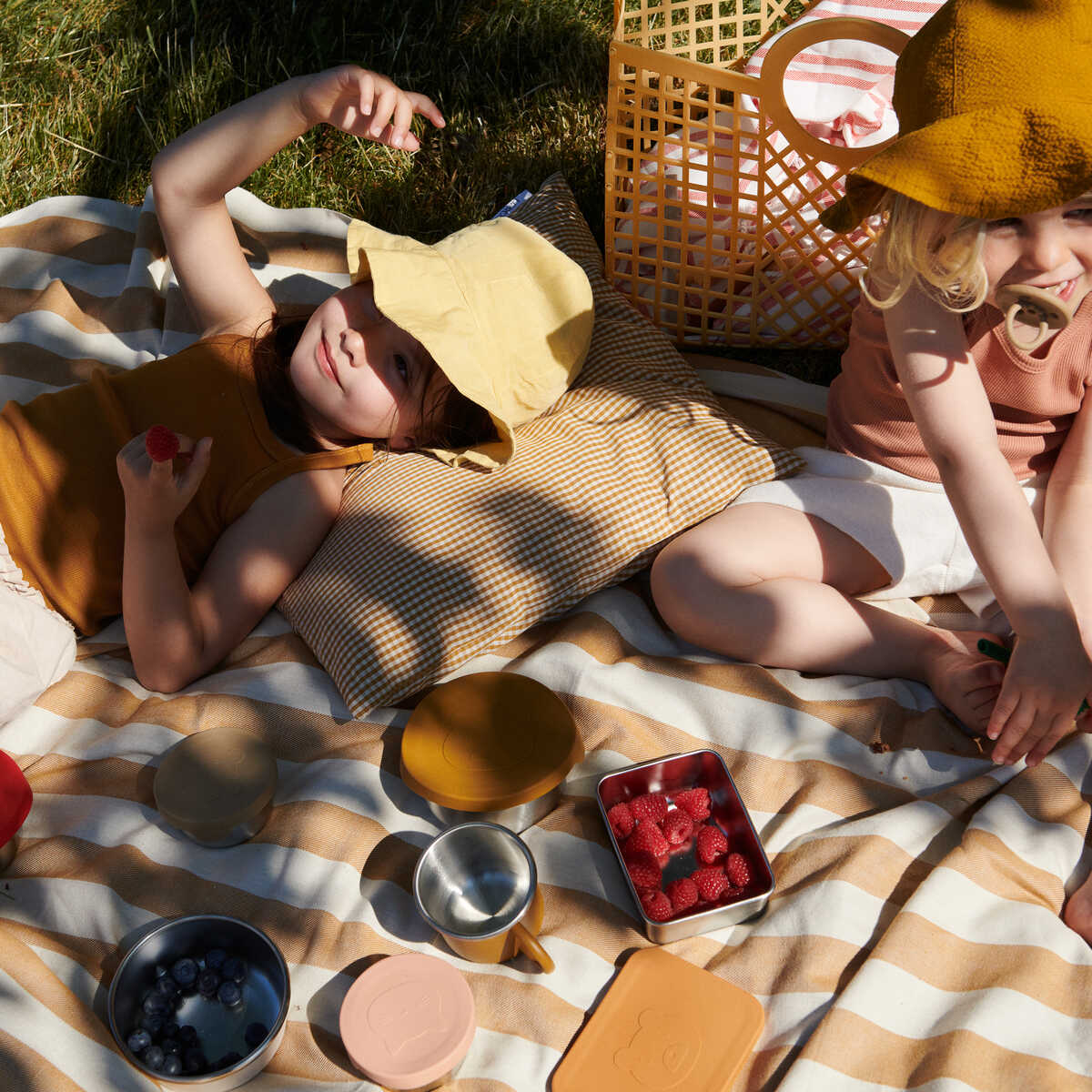 Boys & Girls Red & Pink Lunch Box(2 Pack)