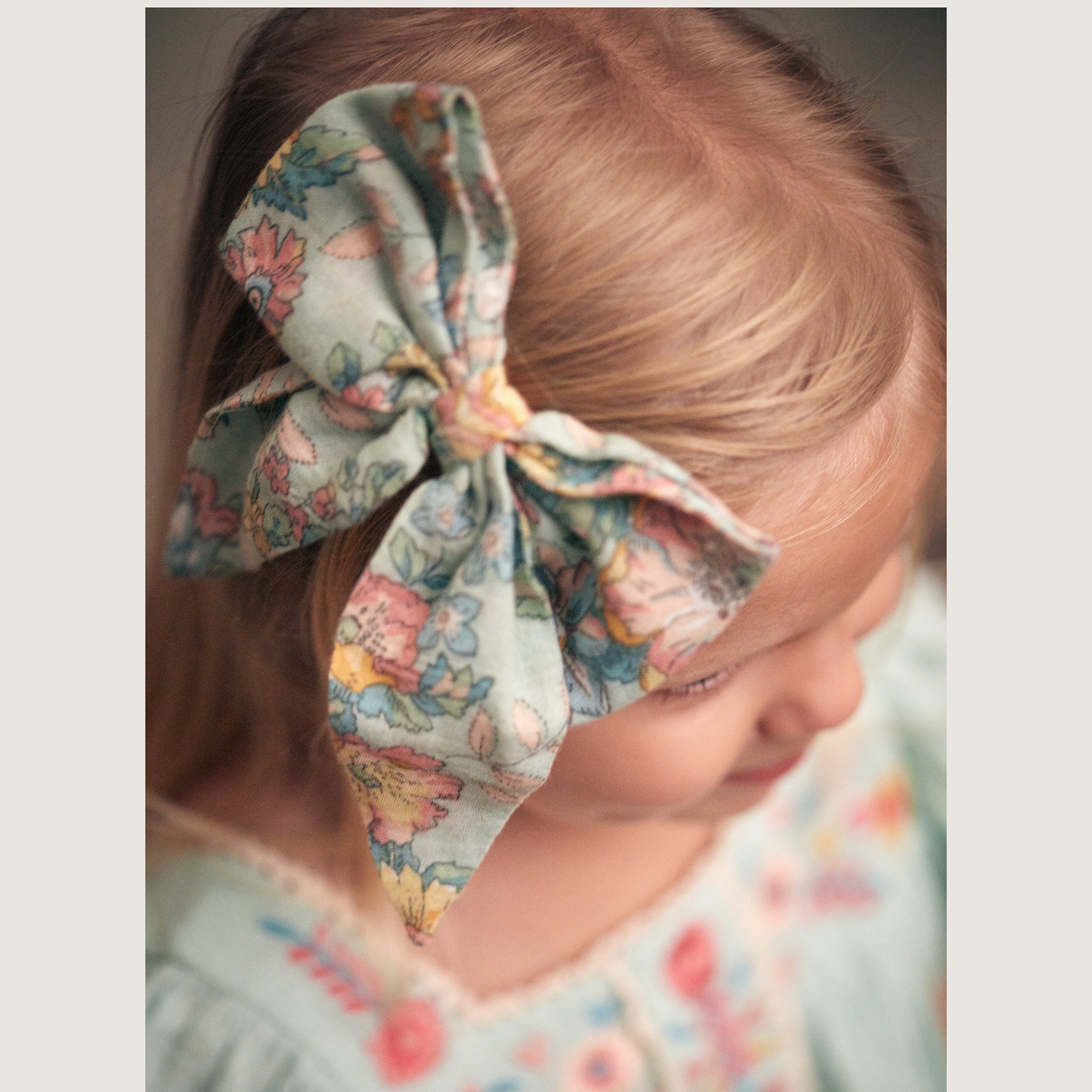 Girls Green Floral Hair Clip