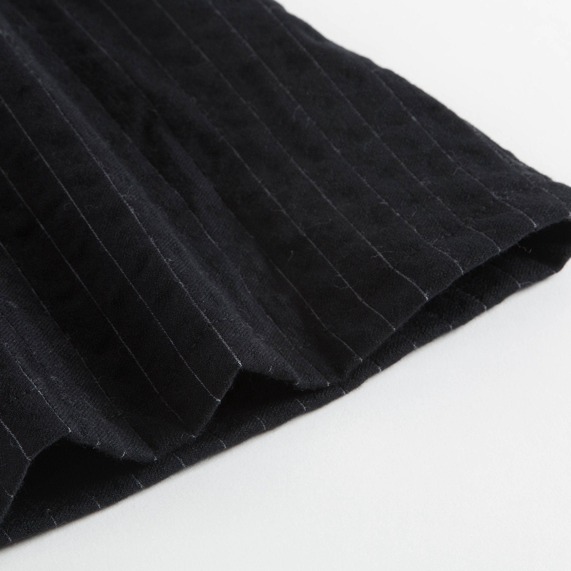 Girls Black Waved Skirt