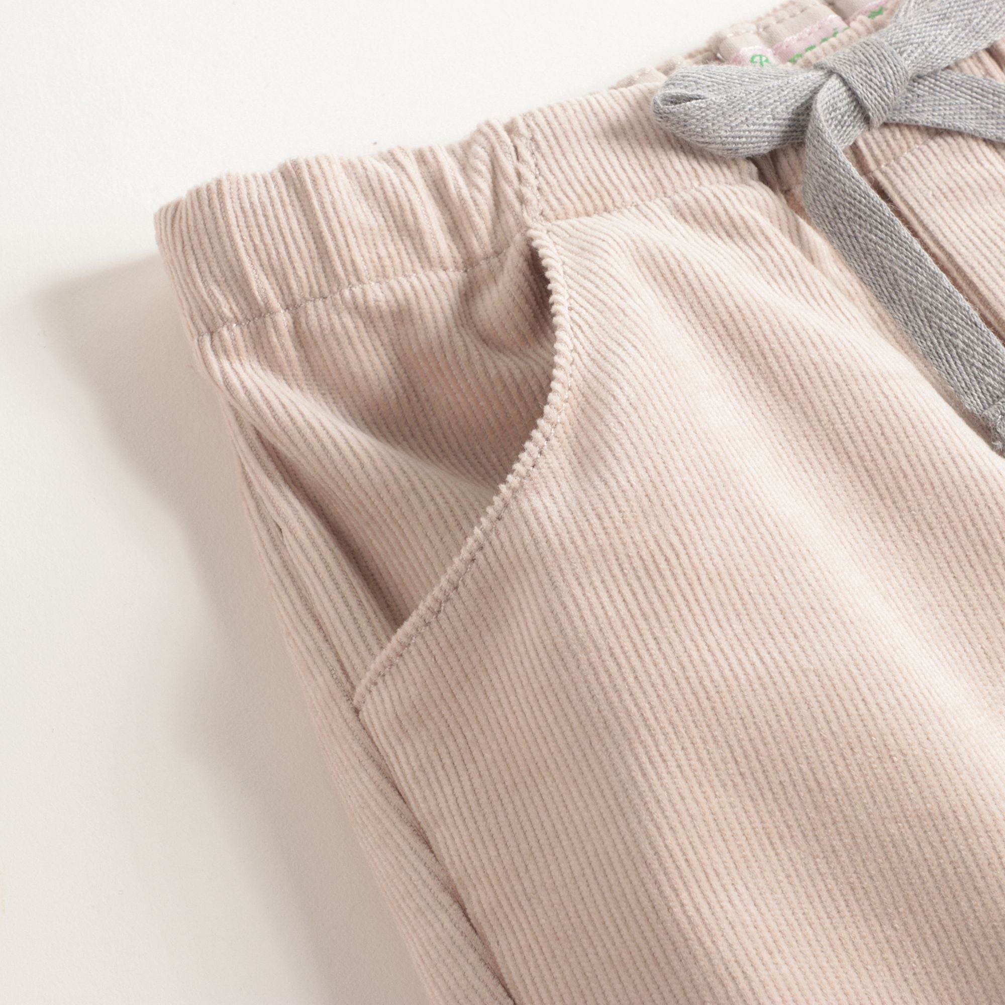 女小童米黄色裤子