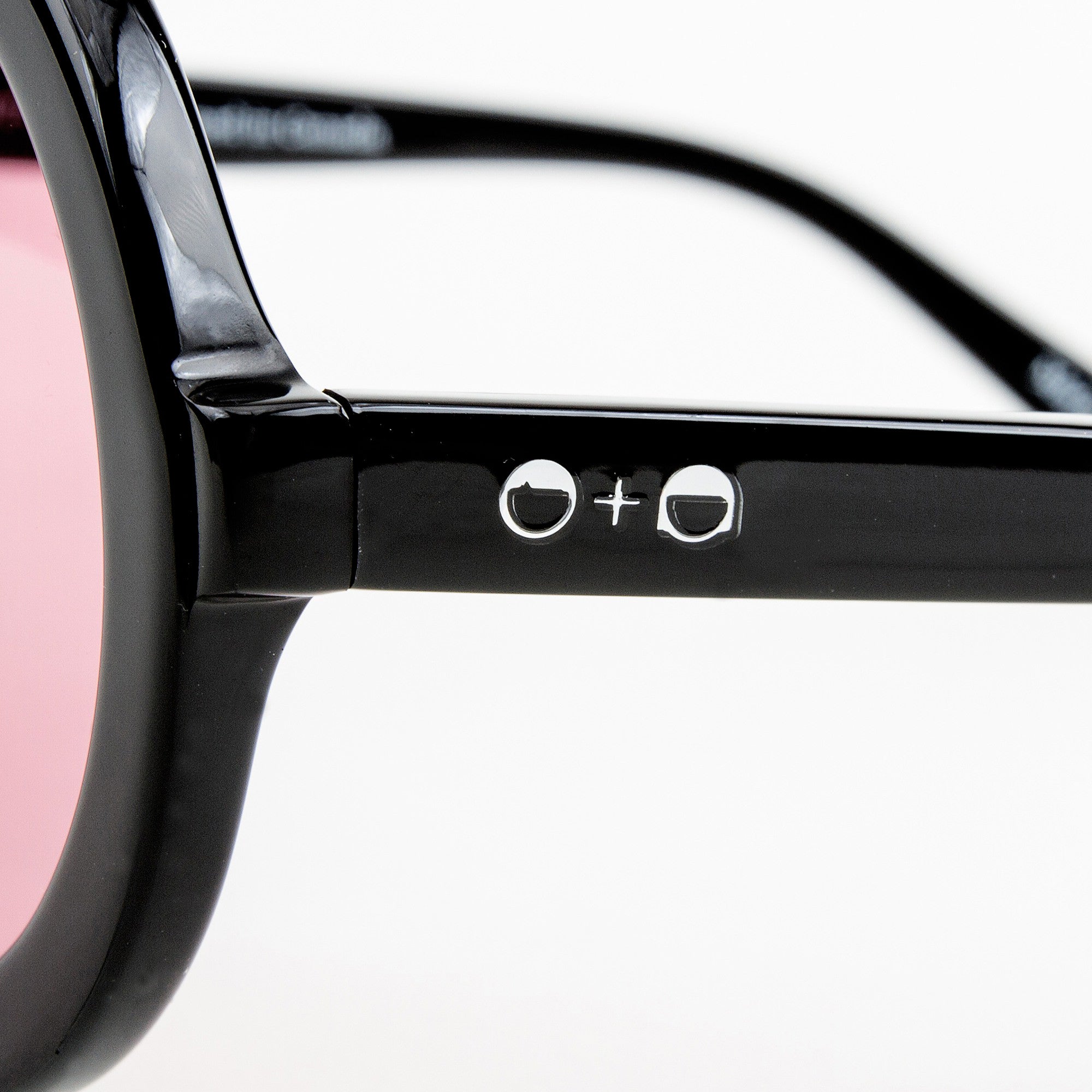 'XO' Black Sunglasses