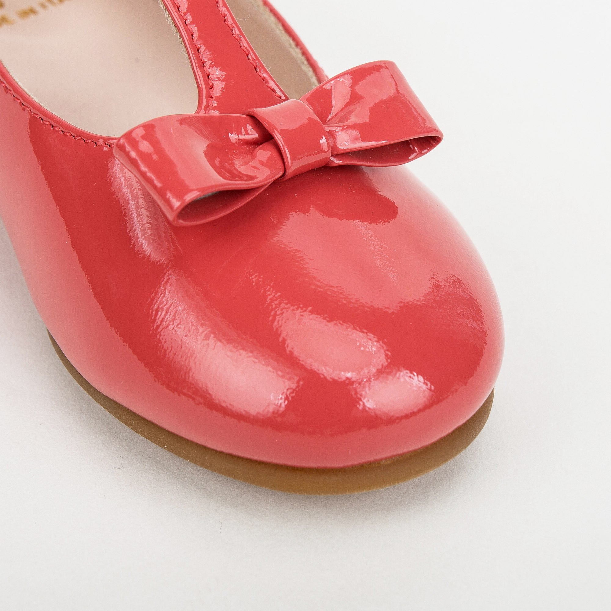 Girls Red Patent Leather T-Bar Shoes With Bow Trims